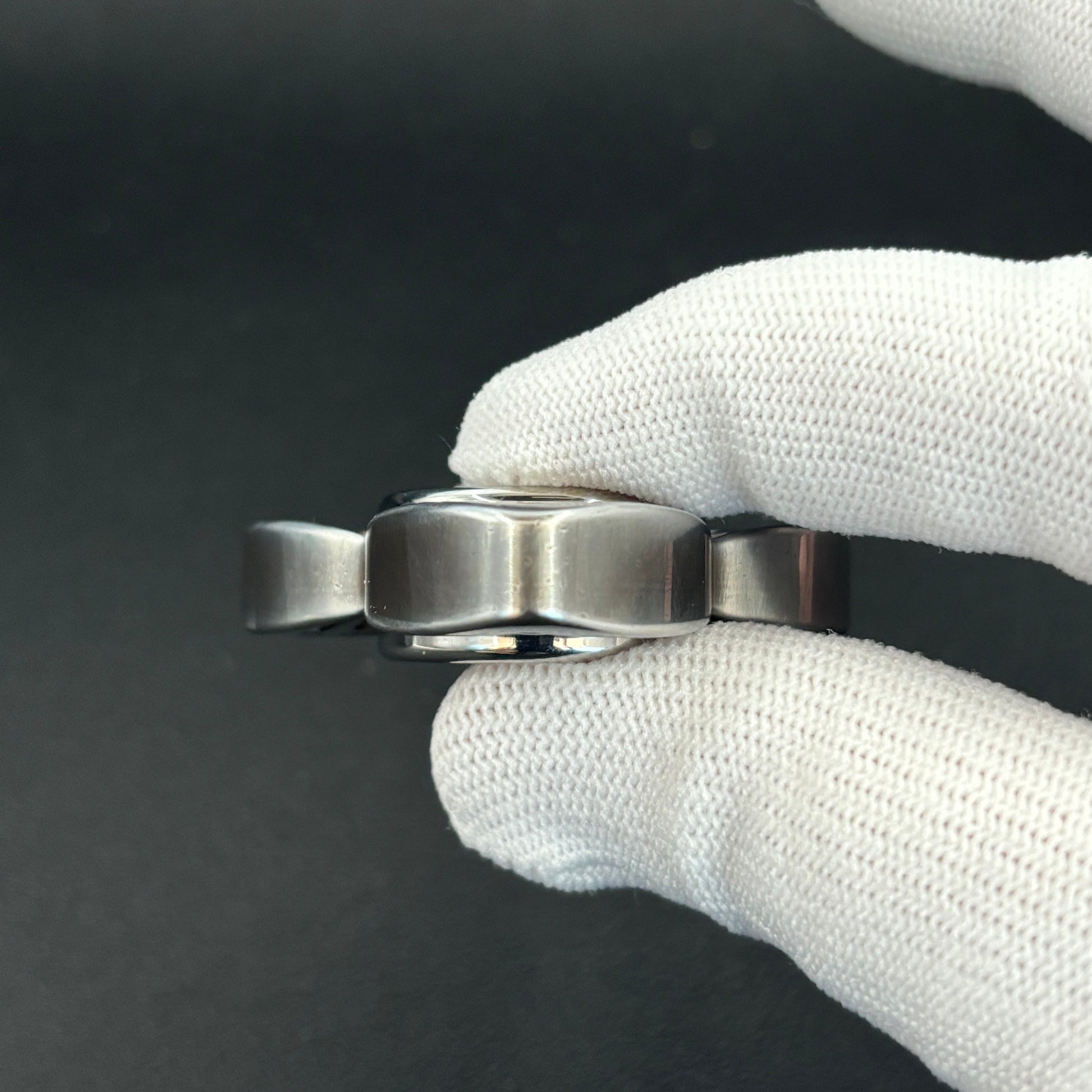 Twin Shadow Stainless Steel Polished