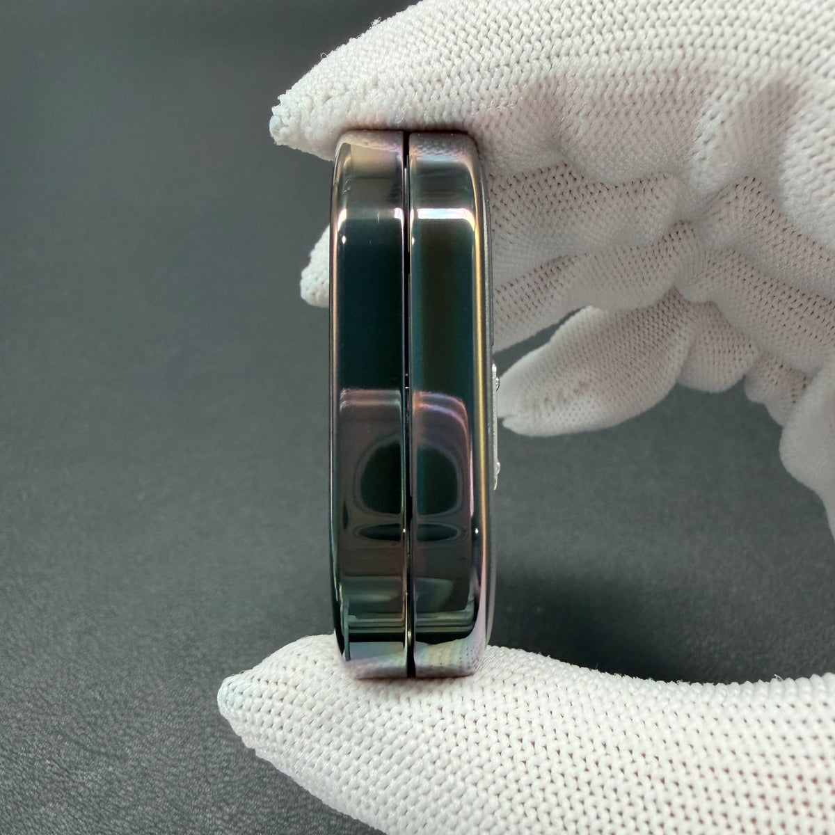 Groove Zirconium Oil Slick