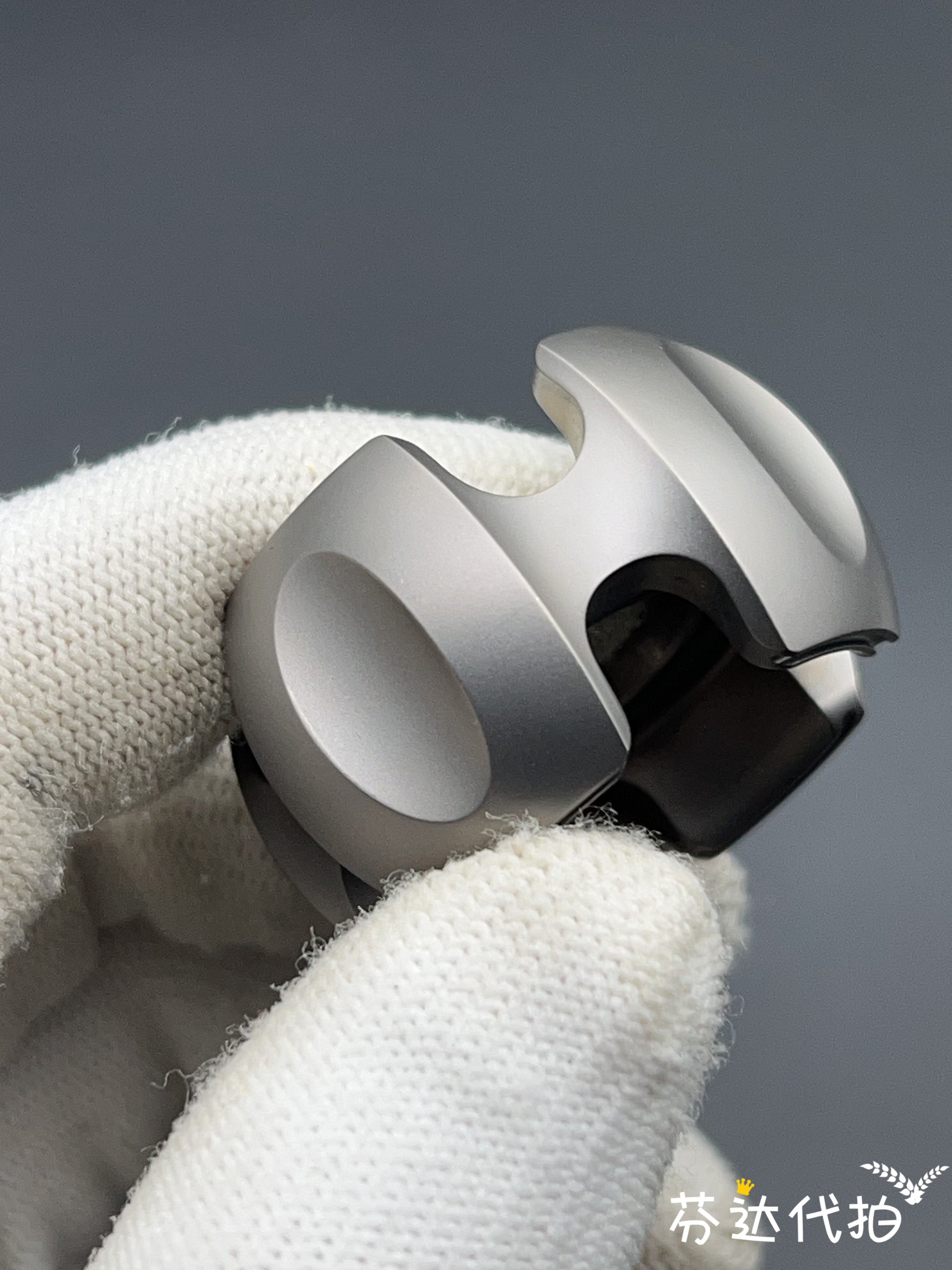 Noiz Titanium