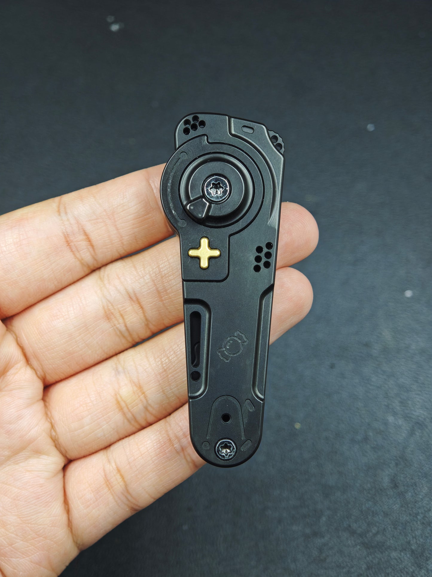 Dimension Slash Pry Bar Titanium