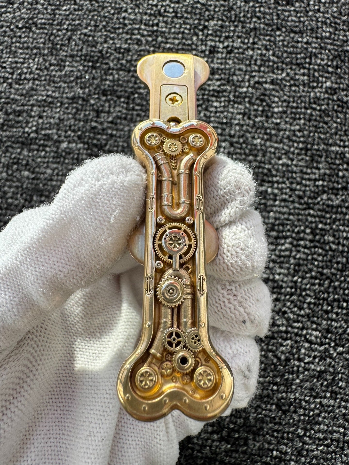 Thorn Light Steam Bone Brass