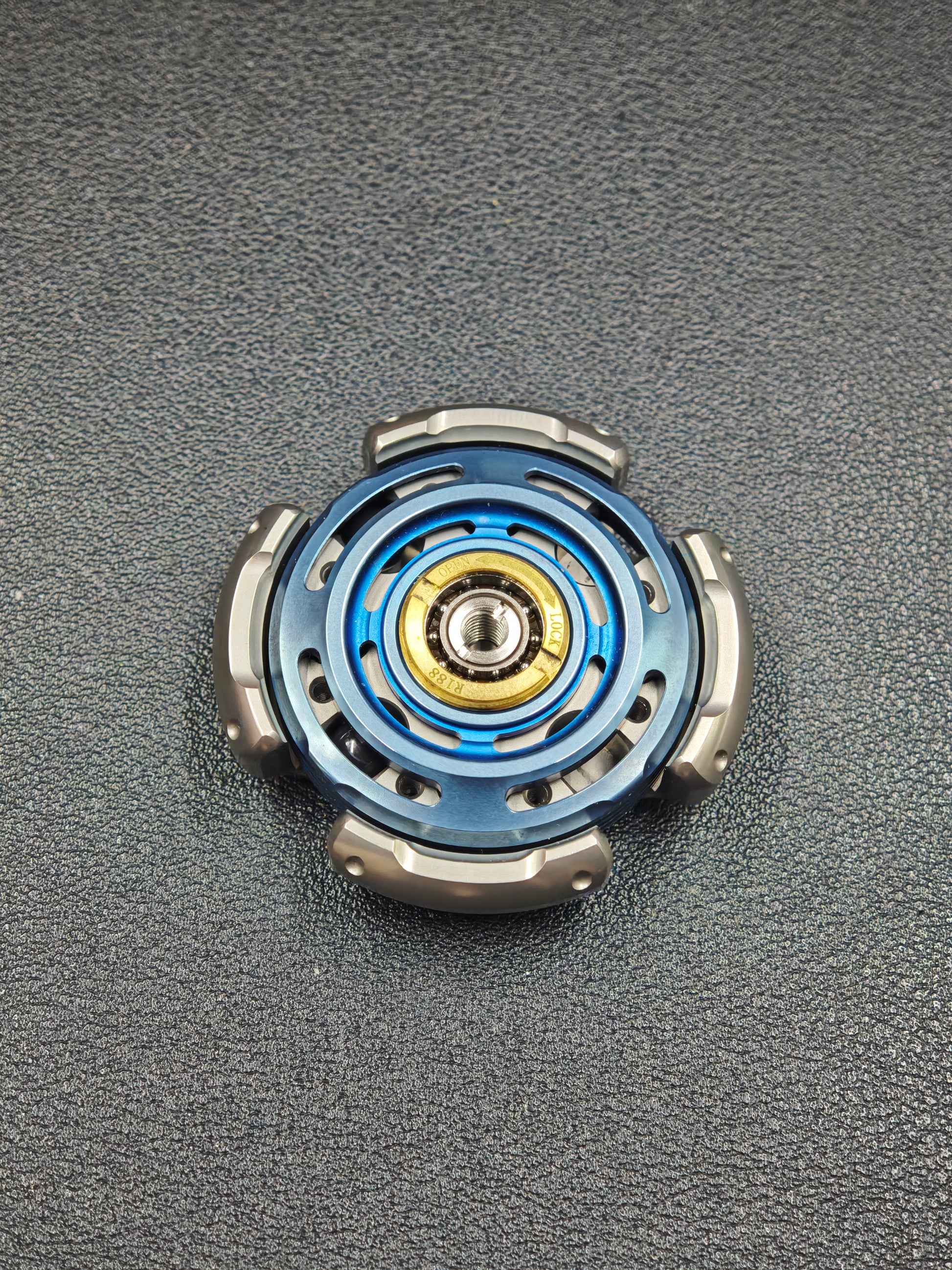 Resonance Titanium