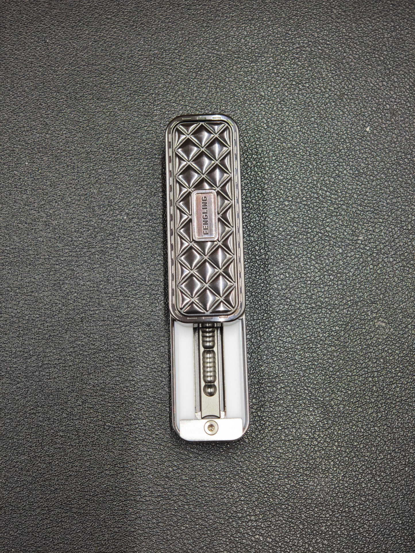 Feng Ling Zirconium