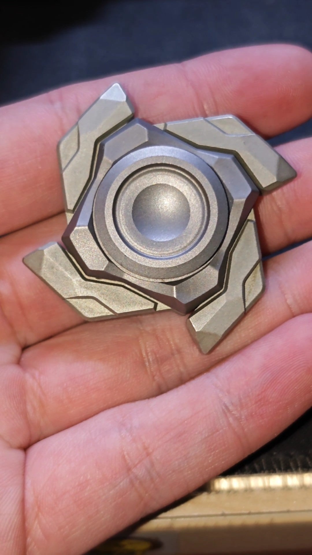 Haze Shell Opening Titanium Cupronickel