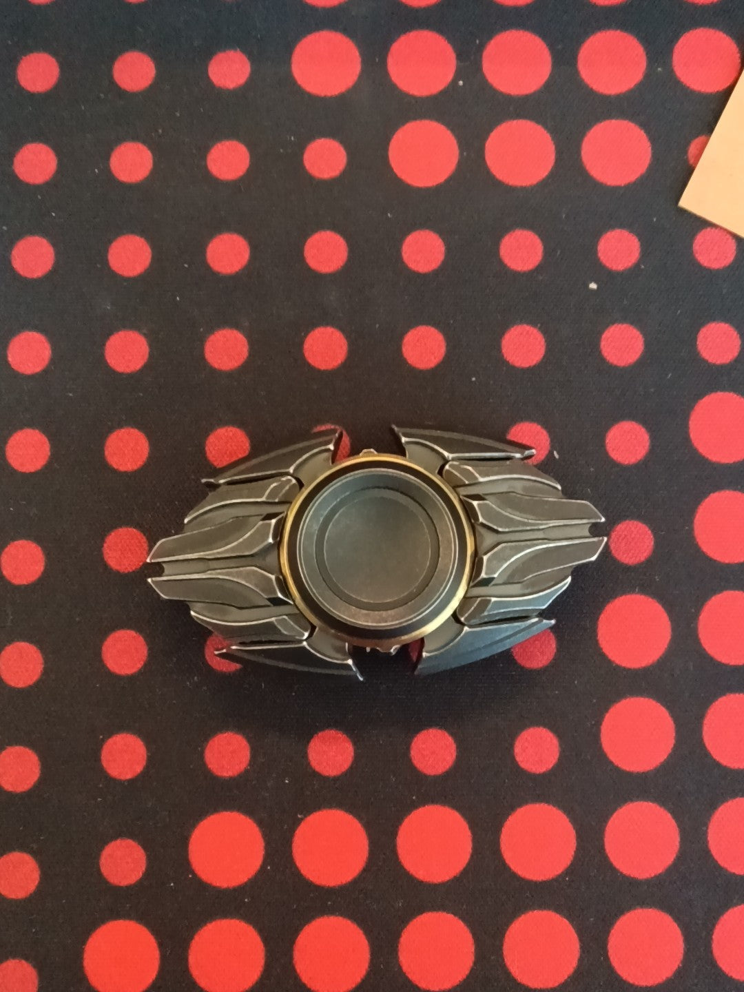 Dark Shell Opening Stainless Steel