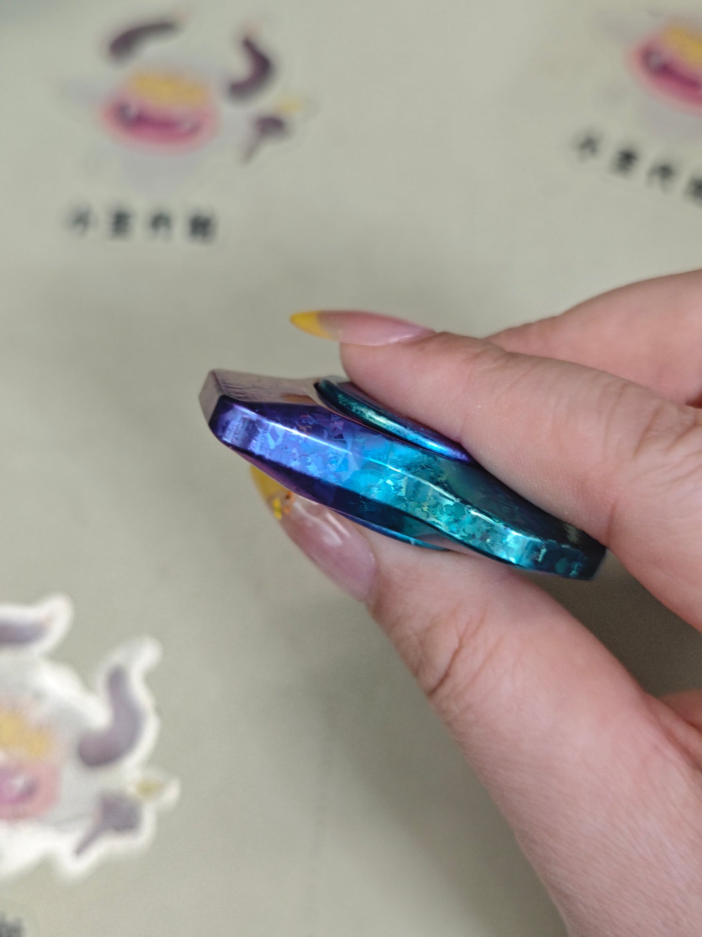 Phantom Dual Leaf Crystallized Titanium