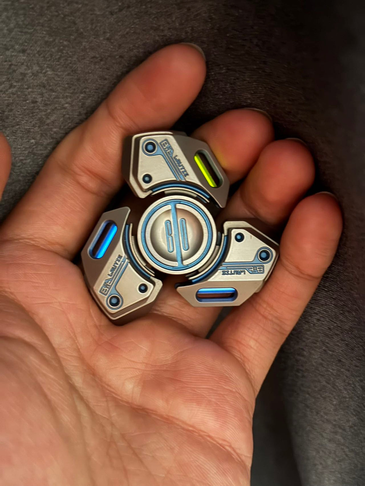BIT 09 Titanium