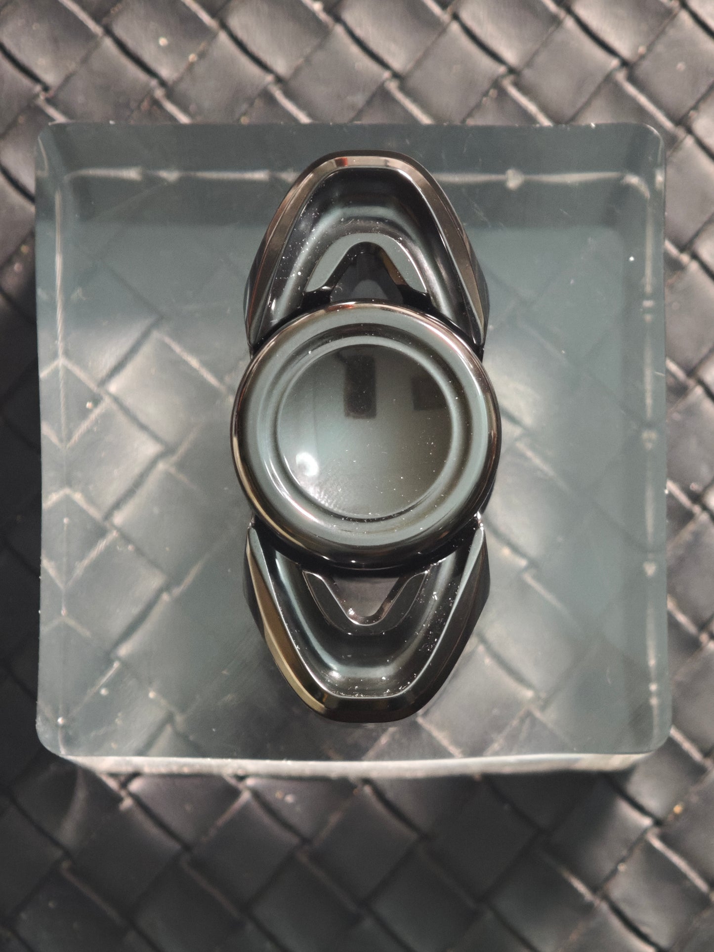 Pan Yixian Zirconium