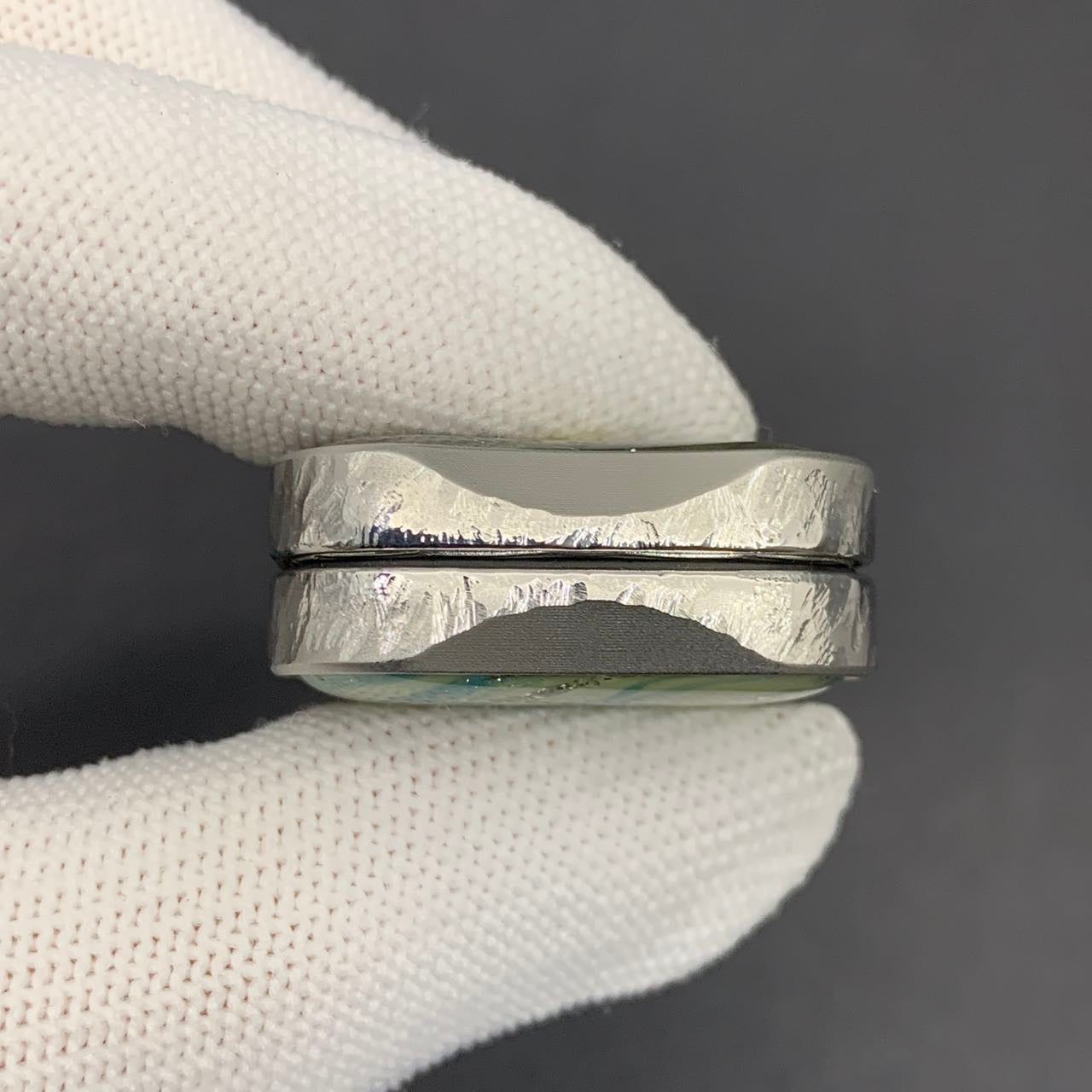 Aura Sand Stainless Steel