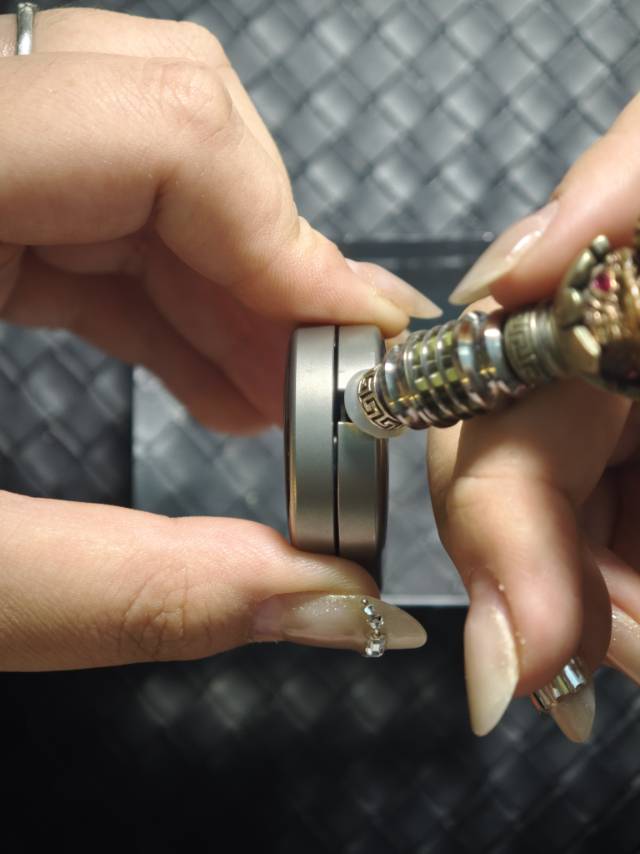 Couture Dragon Rhythm Titanium