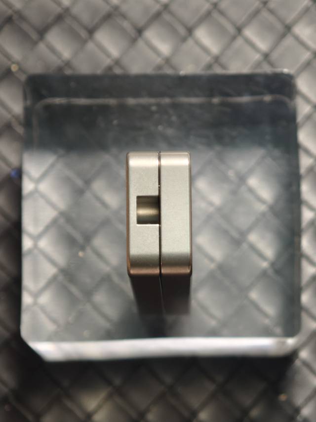 Mini Brick Titanium