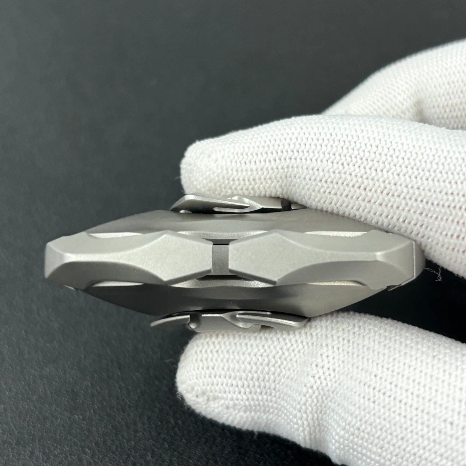 Blade Titanium