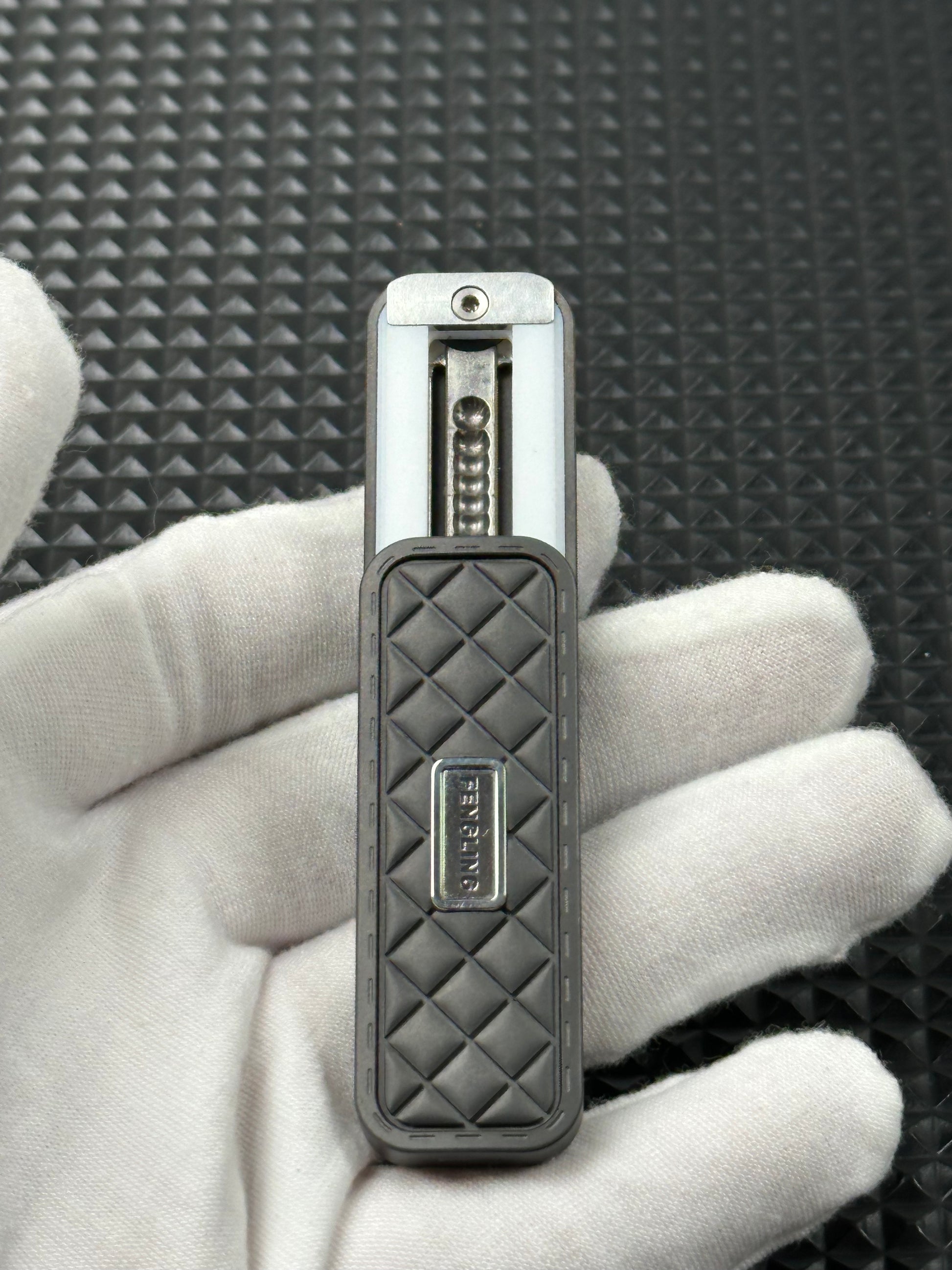 Feng Ling Zirconium