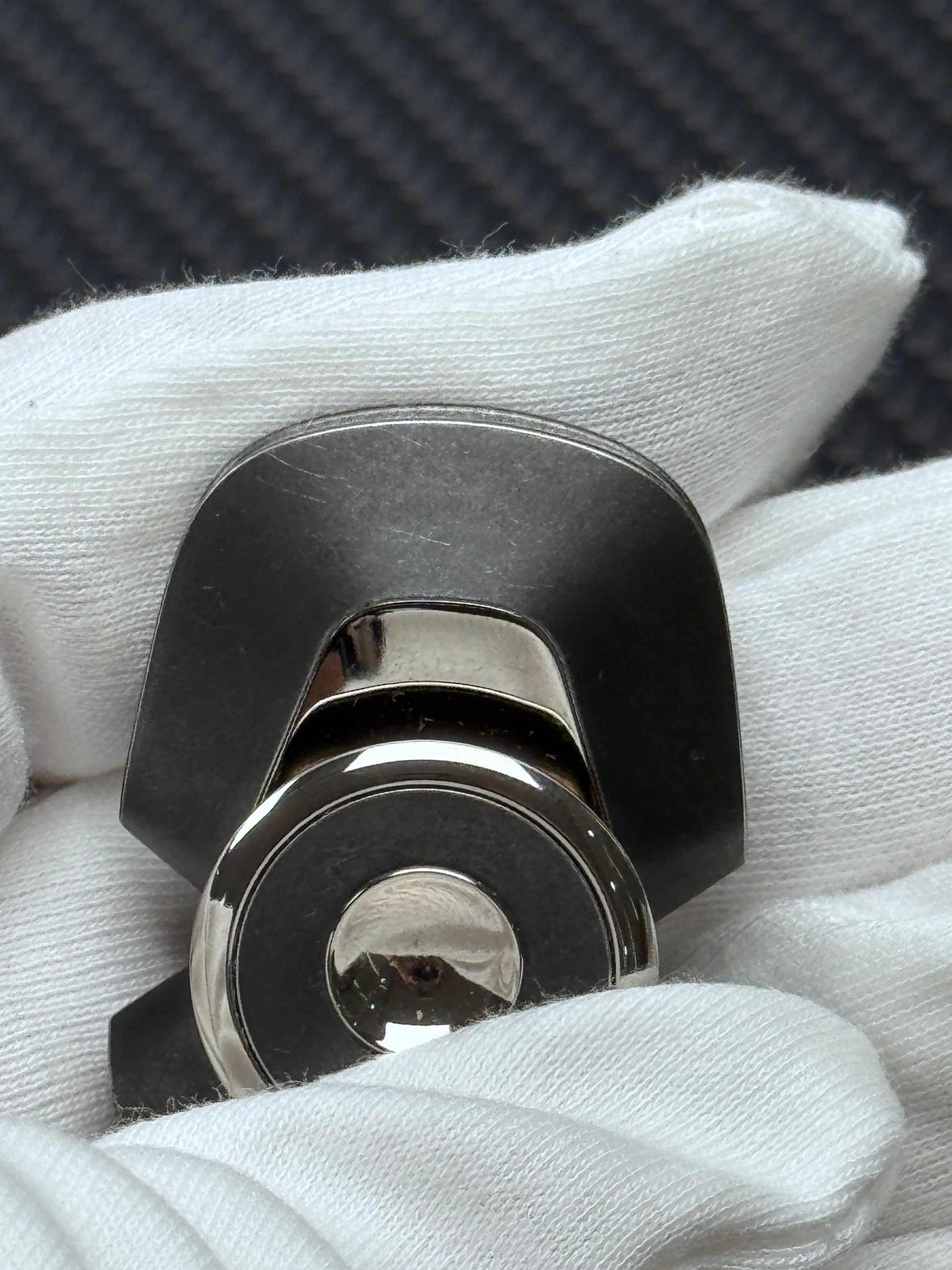 Lentic Stainless Steel