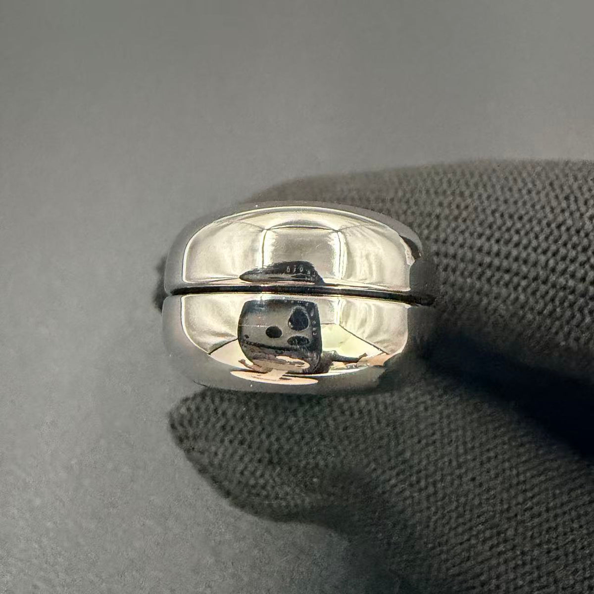 Floating Cloud Titanium Polished