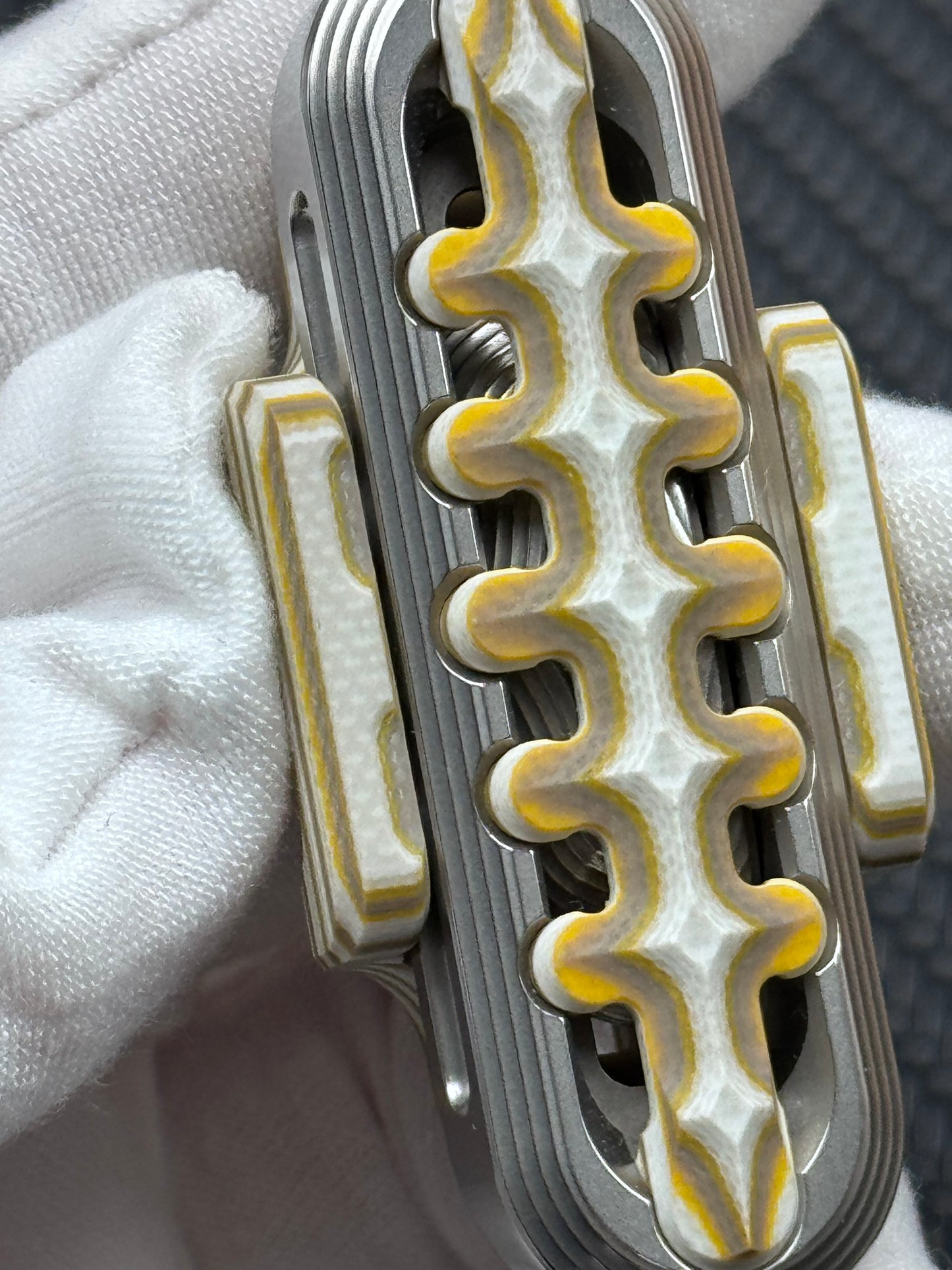 EXOSKELETON G10 Yellow Grey White Bone Core Stainless Steel