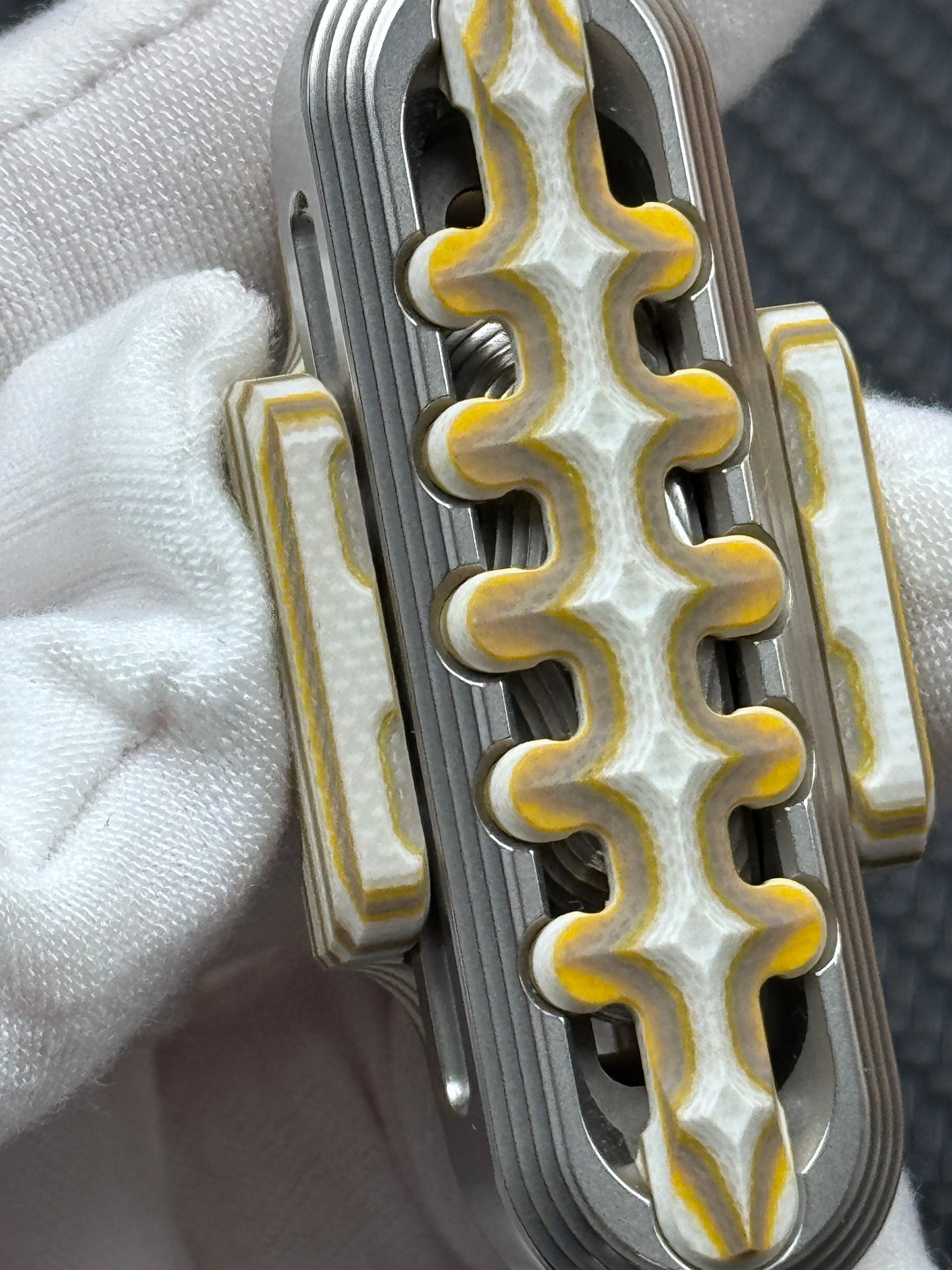 EXOSKELETON G10 Yellow Grey White Bone Core Stainless Steel