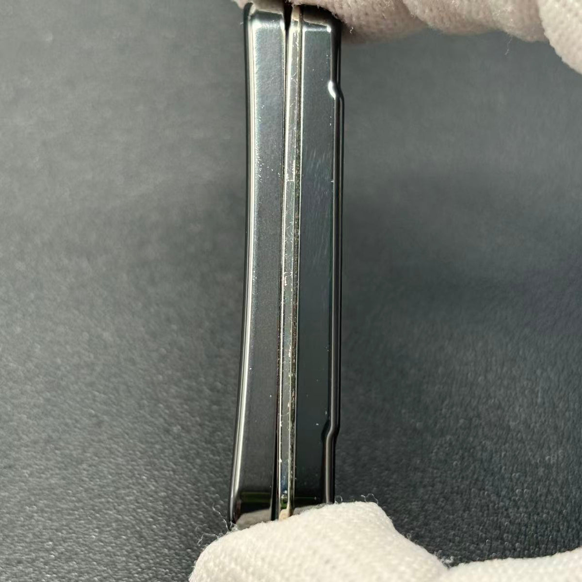 Snake Zirconium