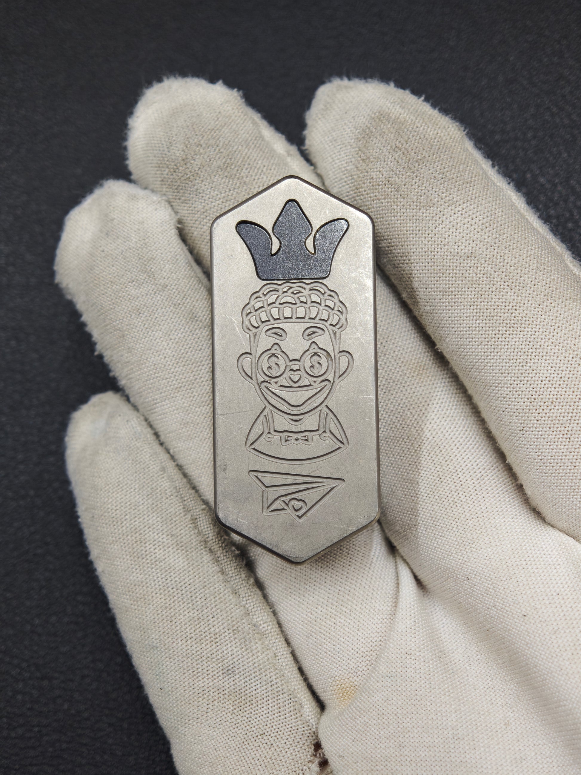 Plane Titanium