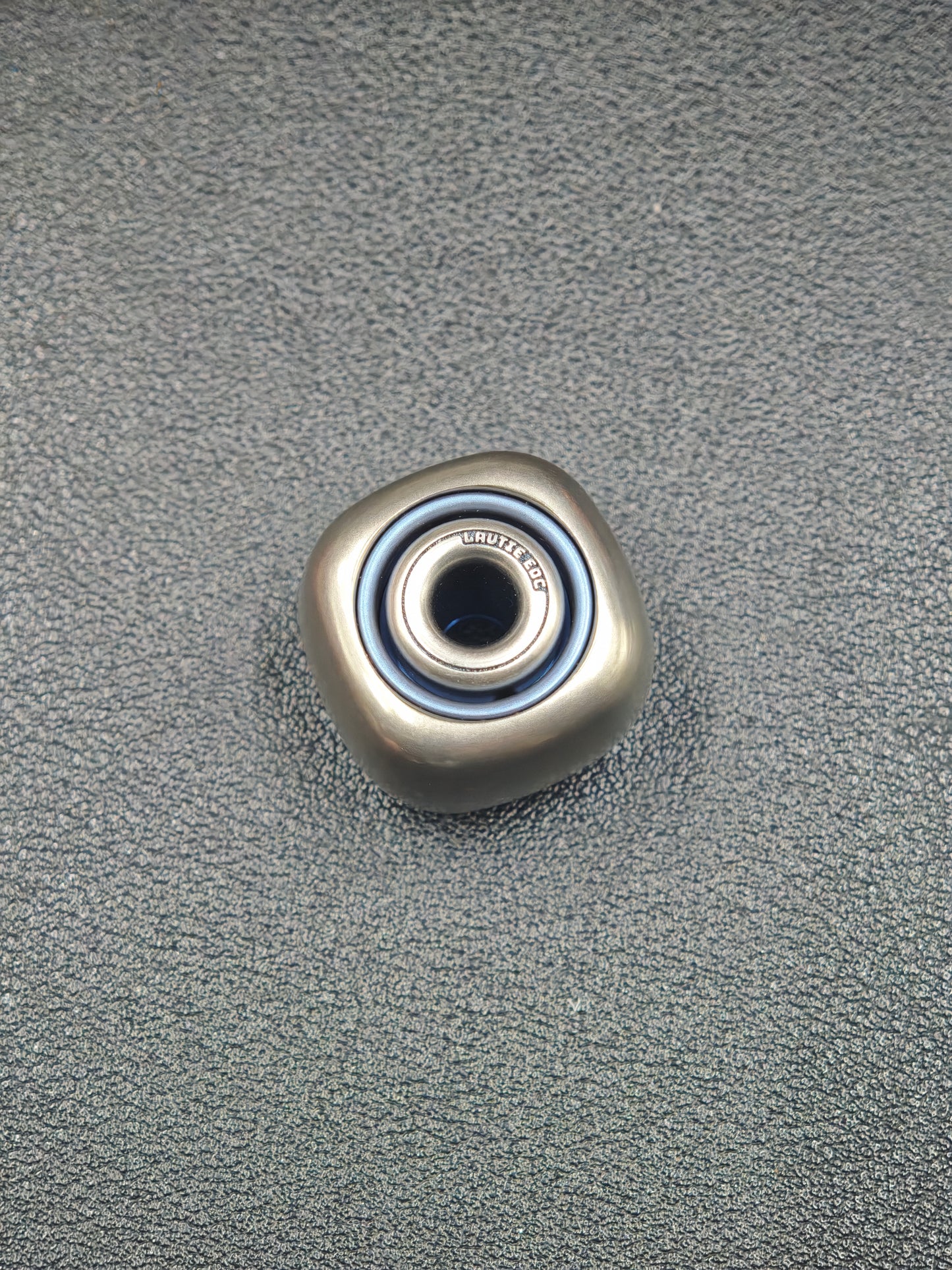 Sugar Cube Titanium