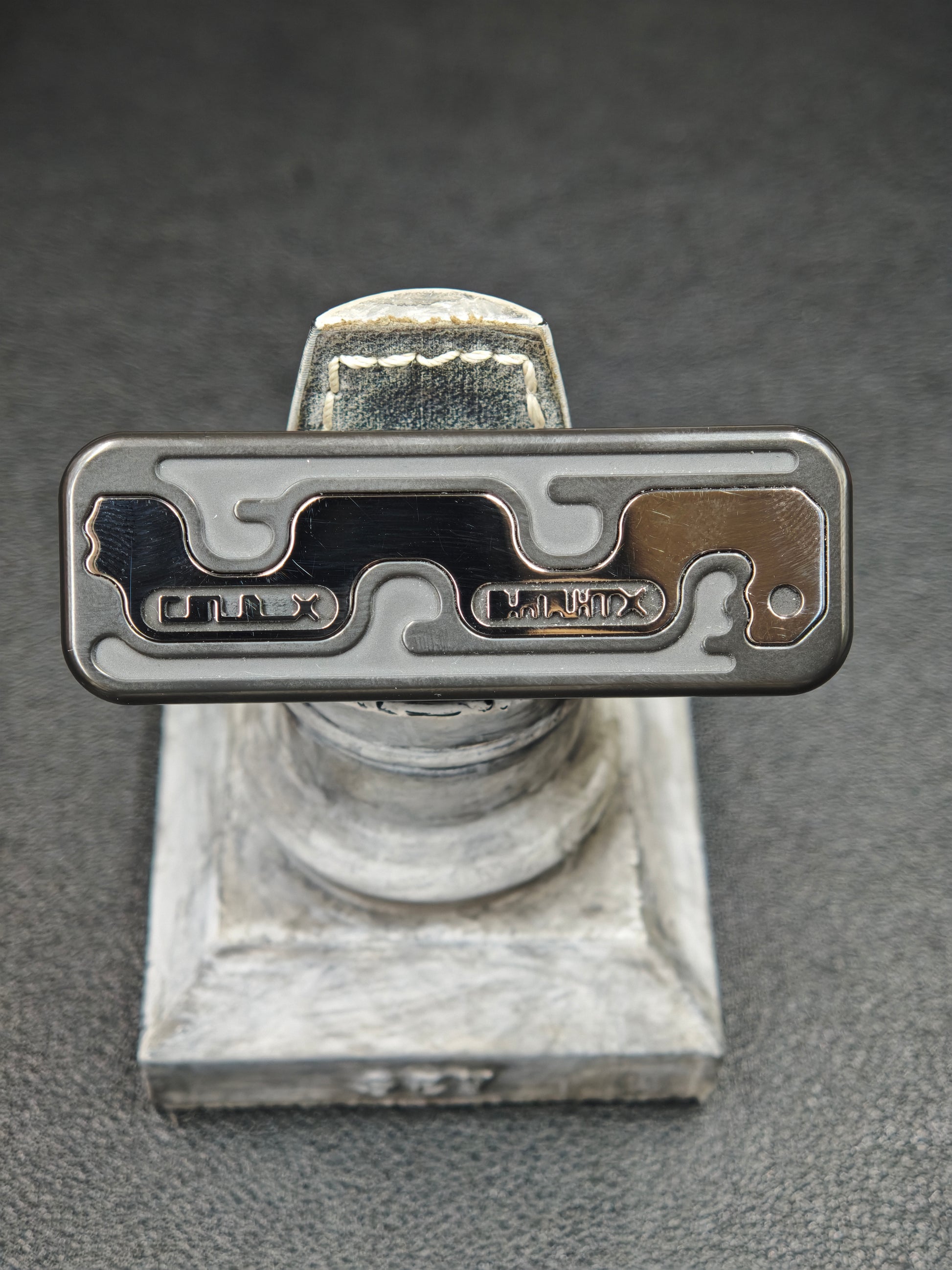 Snake Zirconium
