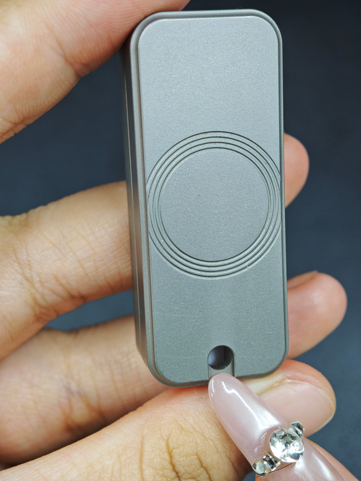 Sugar Cube Titanium