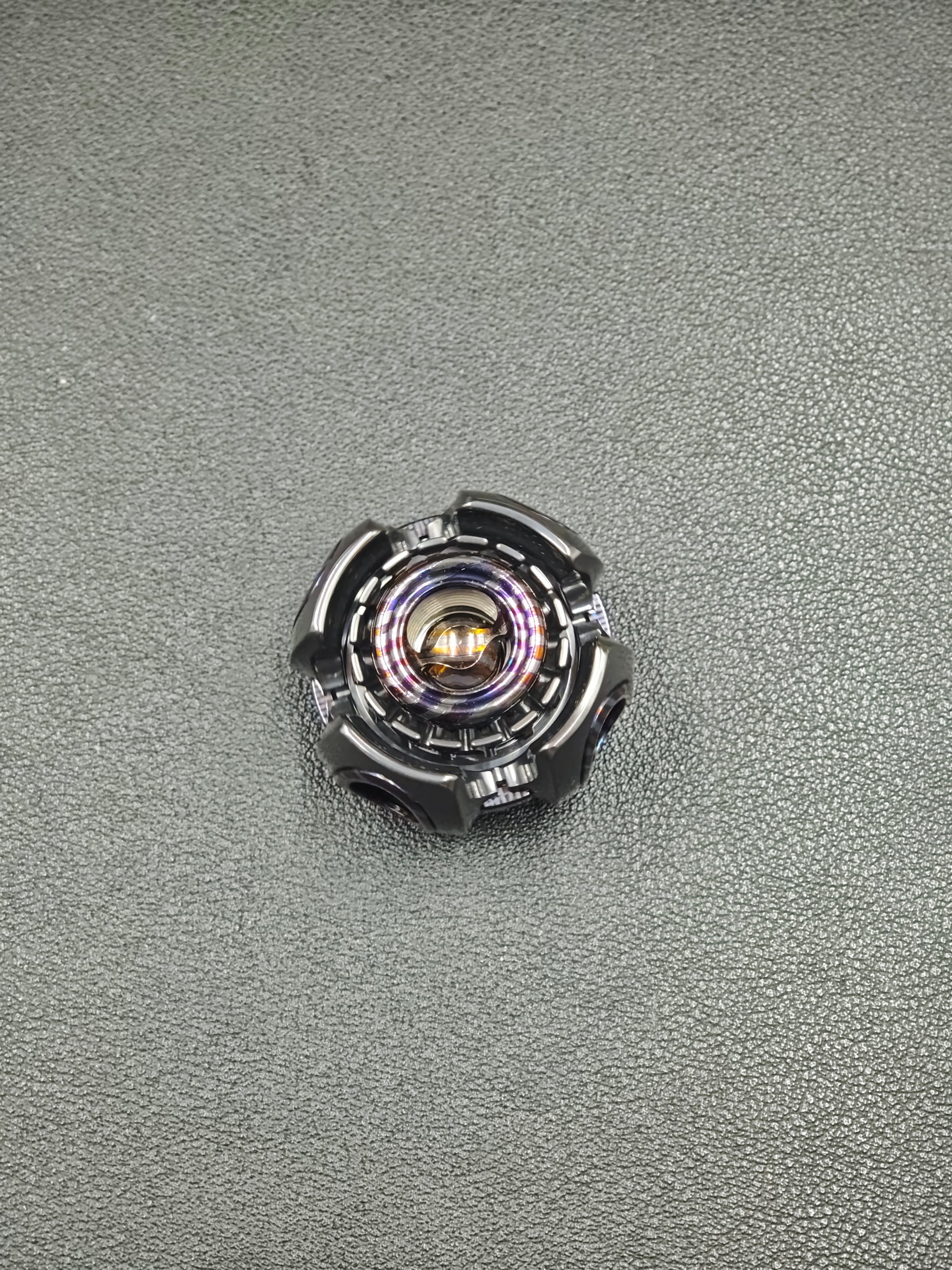 Noiz O Zirconium Zircuti