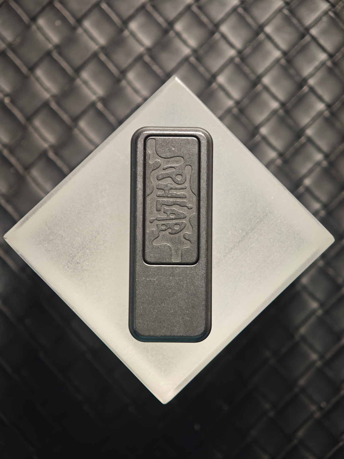 Yaozai Zirconium