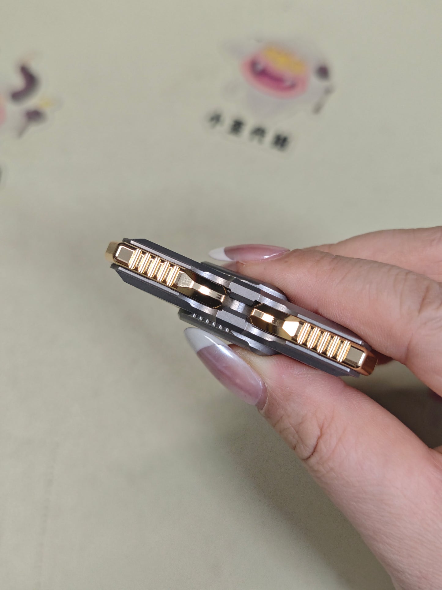 Graviturbine Gabriel Black Gold Shell Opening