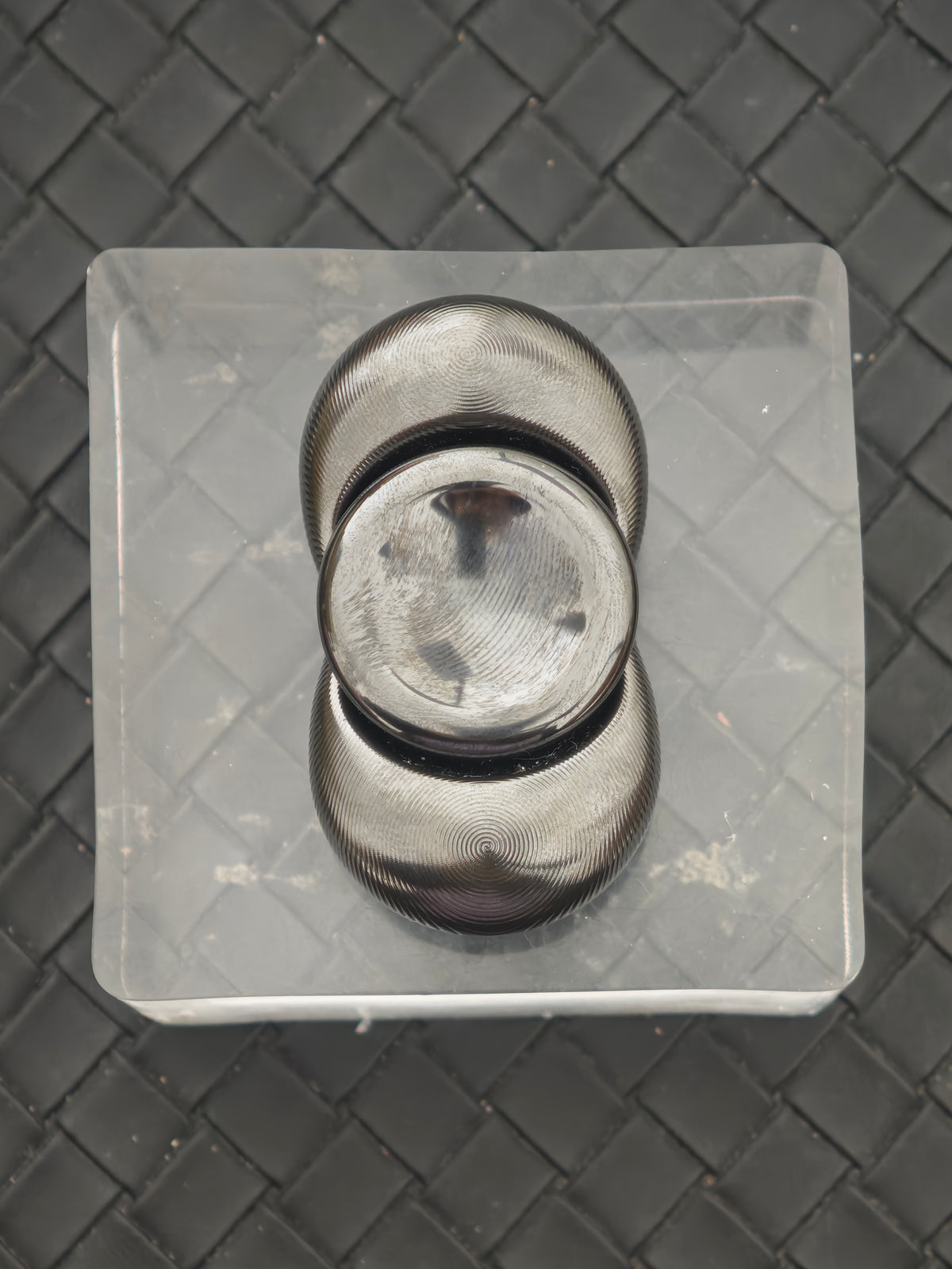 Two-Leaf Cell Zirconium