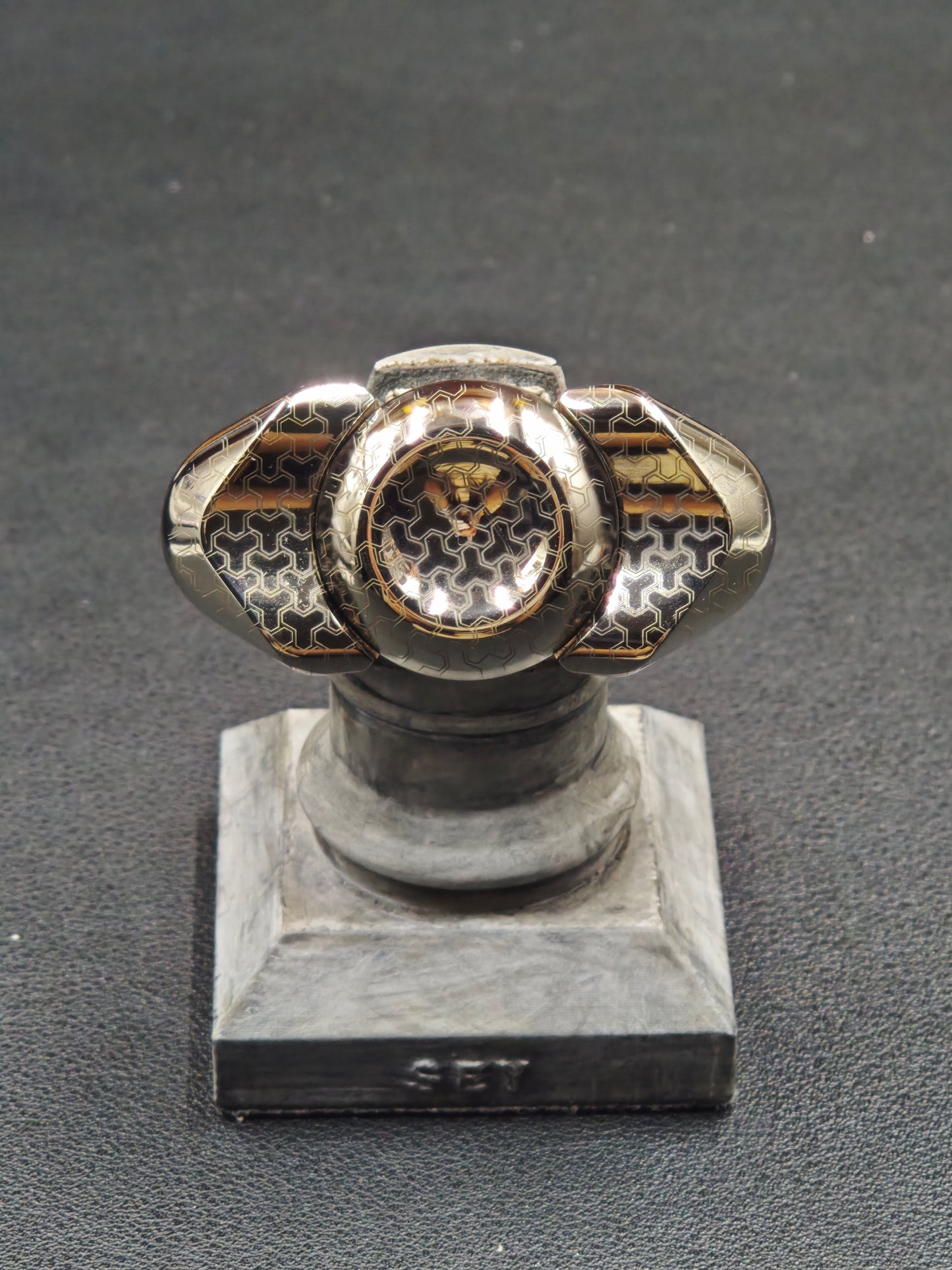 Feather Titanium