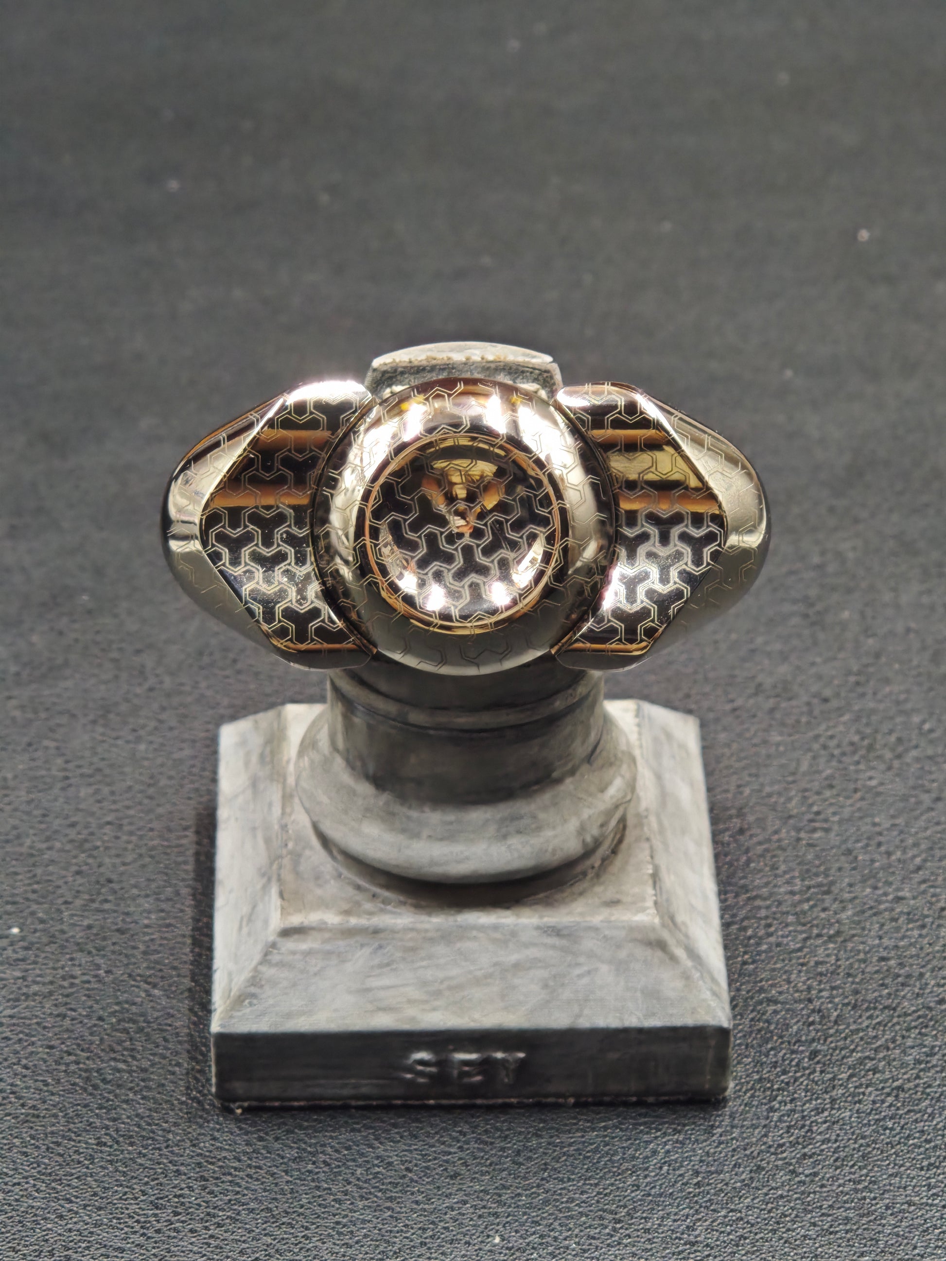 Feather Titanium