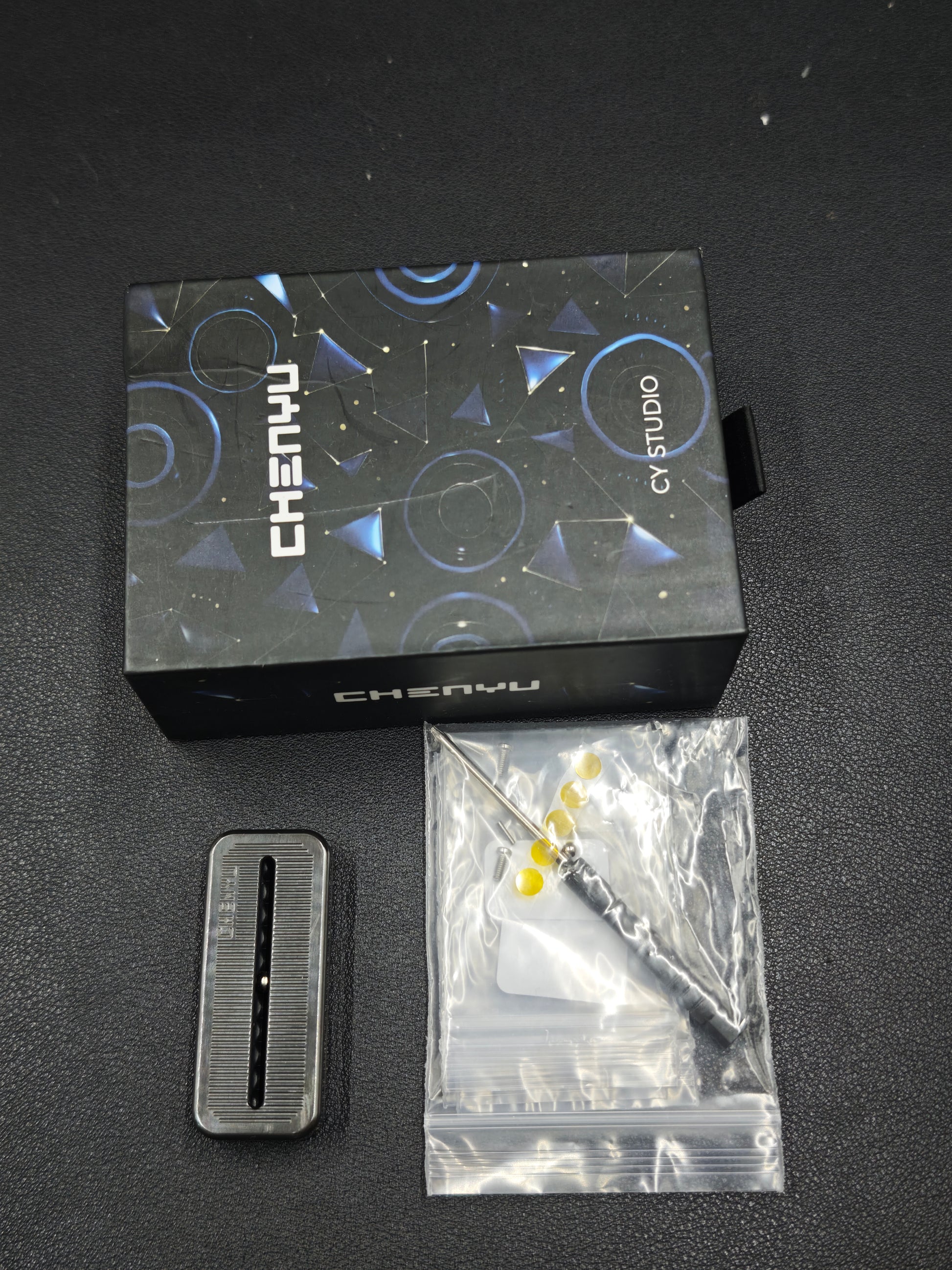 SYNTONY Zirconium