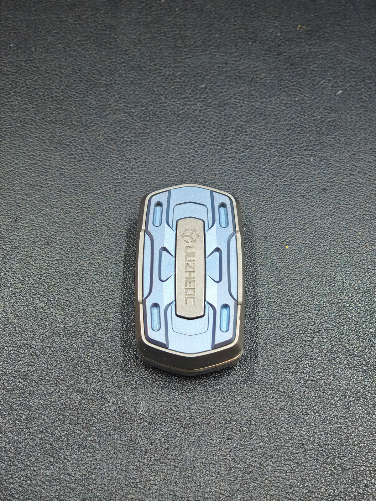 Gamut Titanium