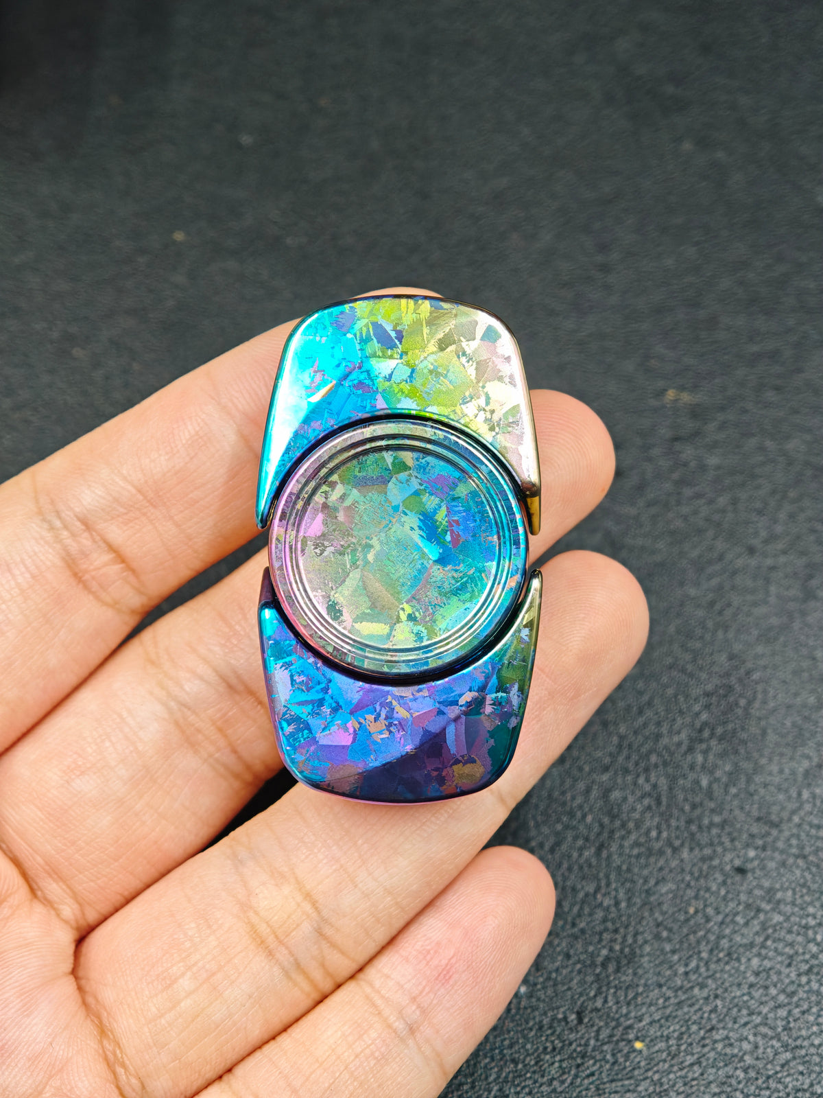 Spinner Crystallized Titanium