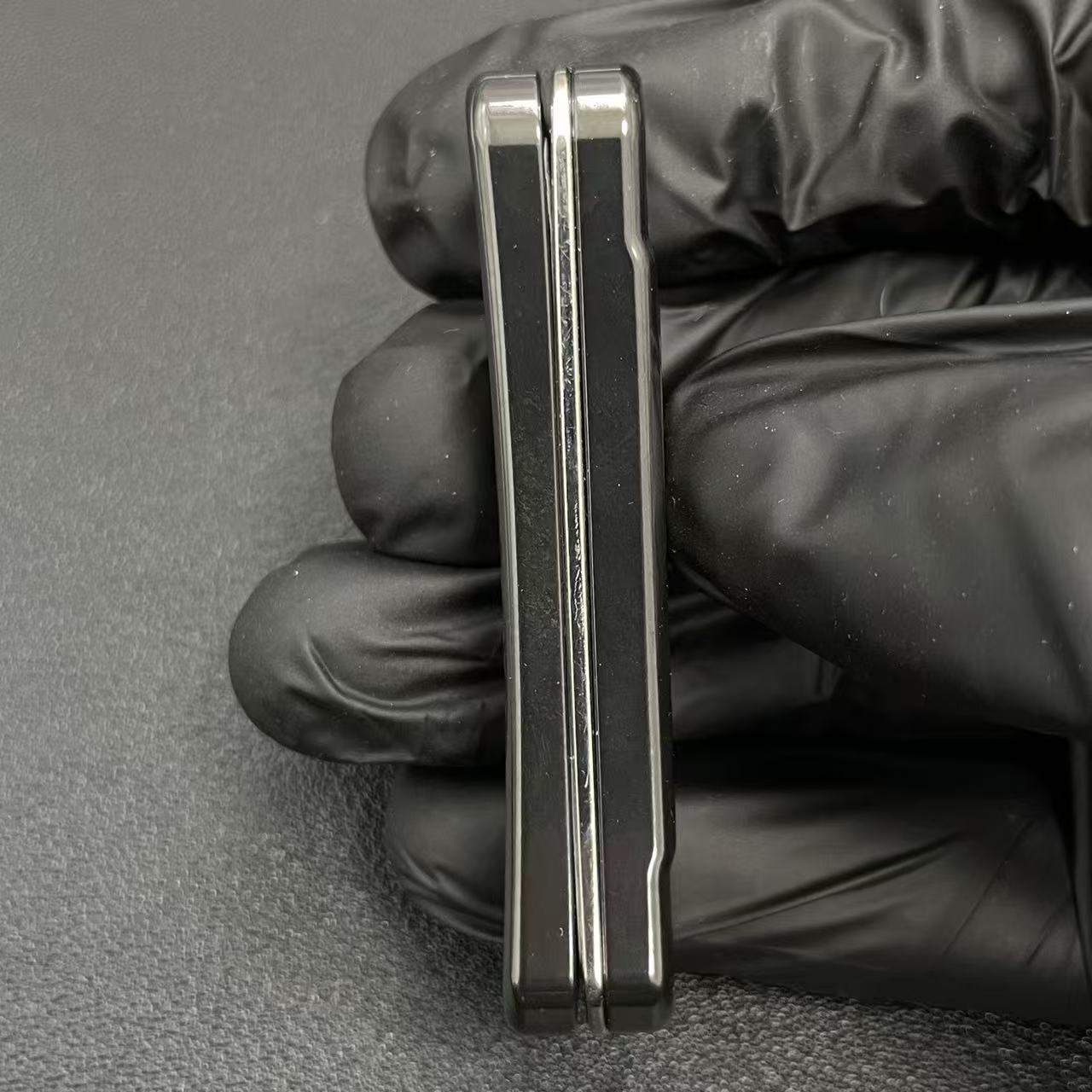 Snake Zirconium