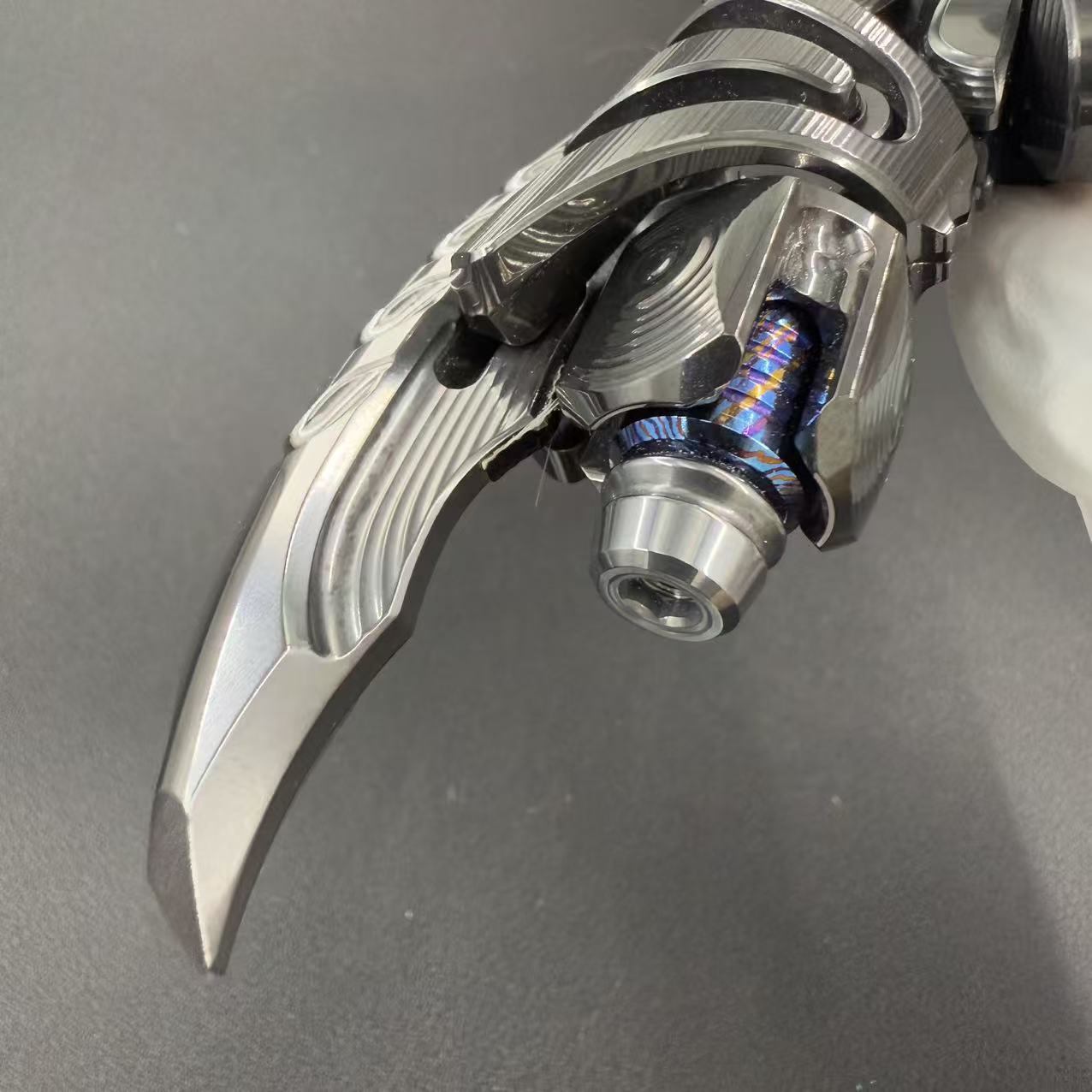 Exoskeleton Magnetic Mechanical Zirconium