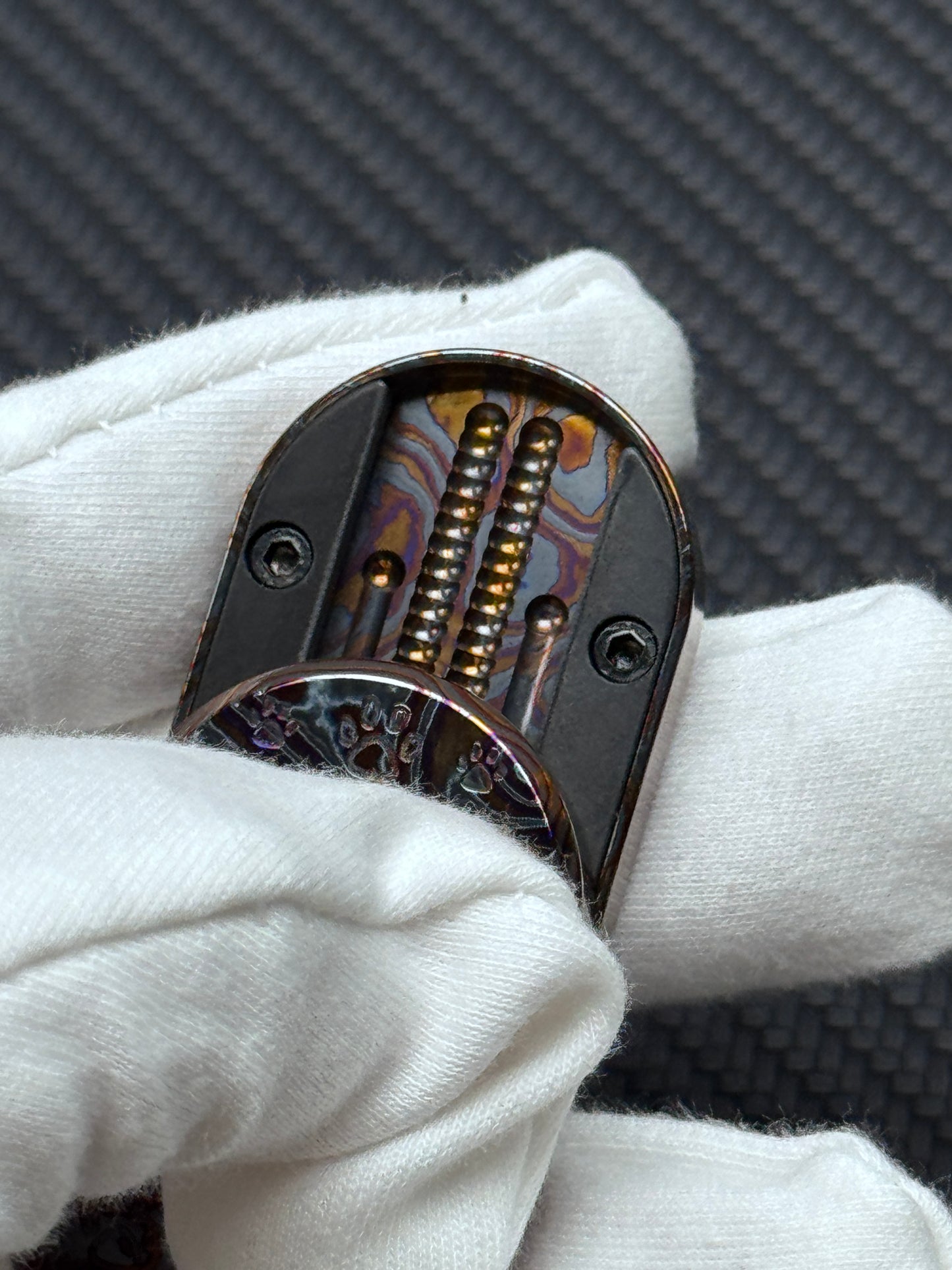 F2.9 Zircuti
