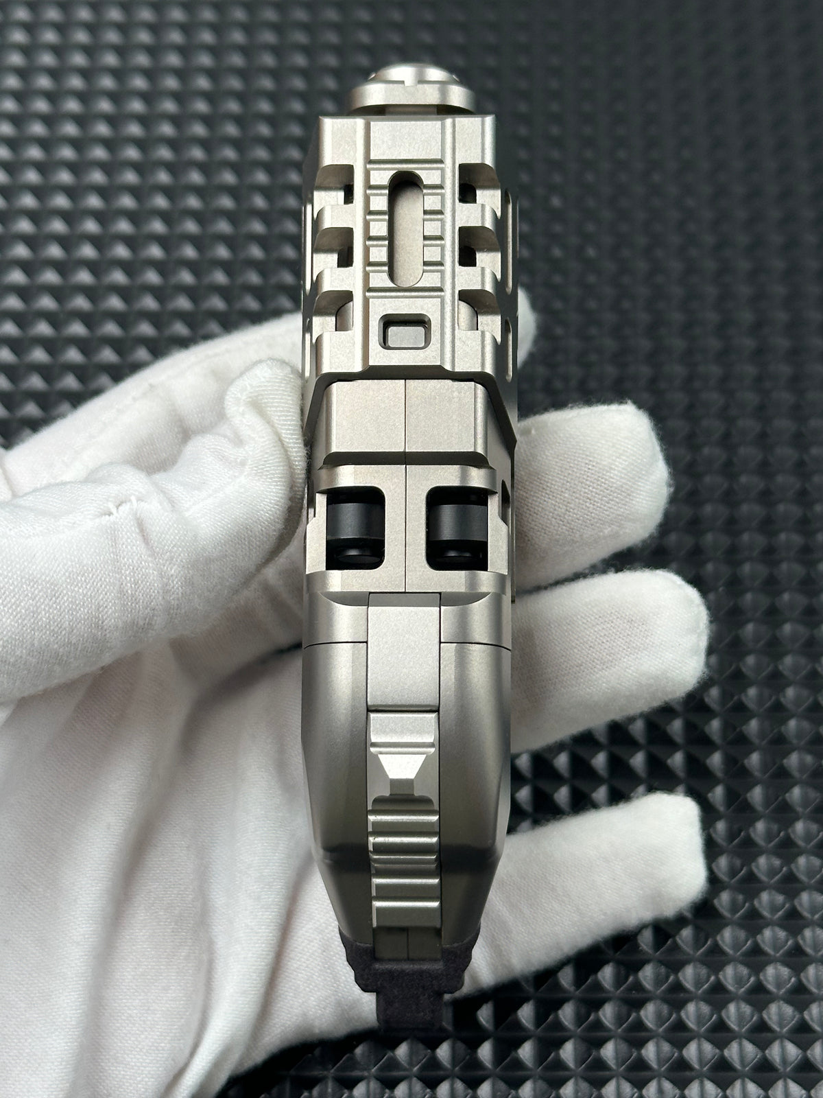 Punnk Titanium