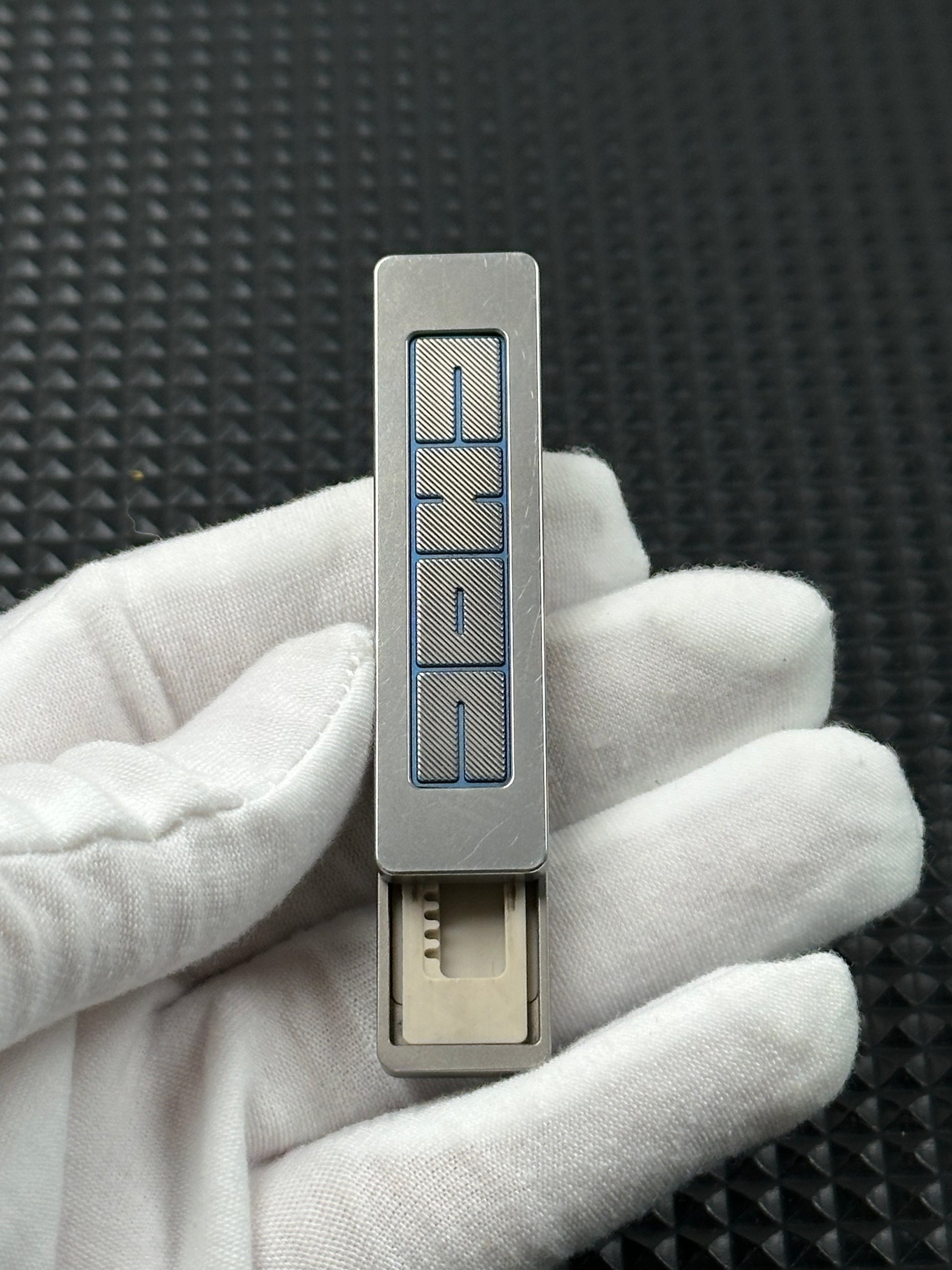 Choc Titanium