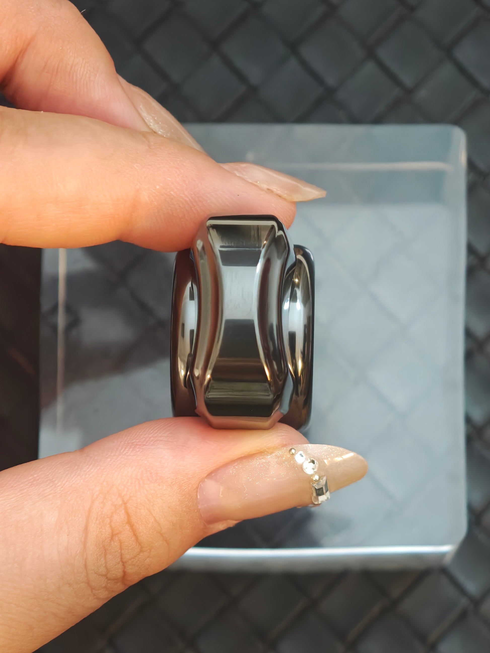 DUAT Spindle Batch II Zirconium Polished