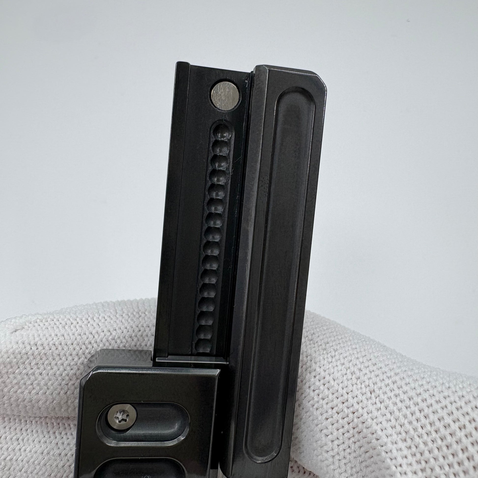 Quirky Ruler Zirconium