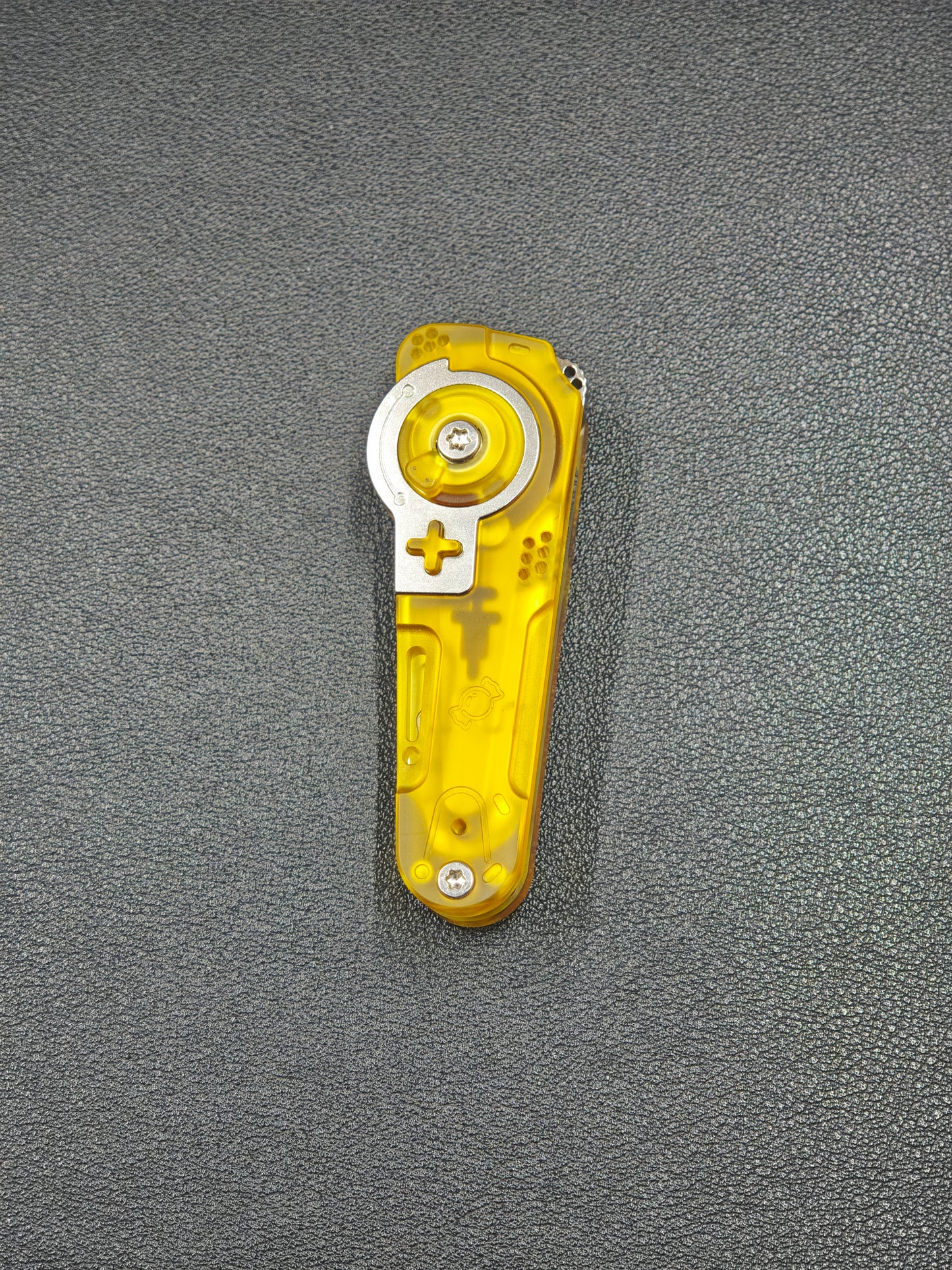Dimension Slash Pry Bar Titanium PEI