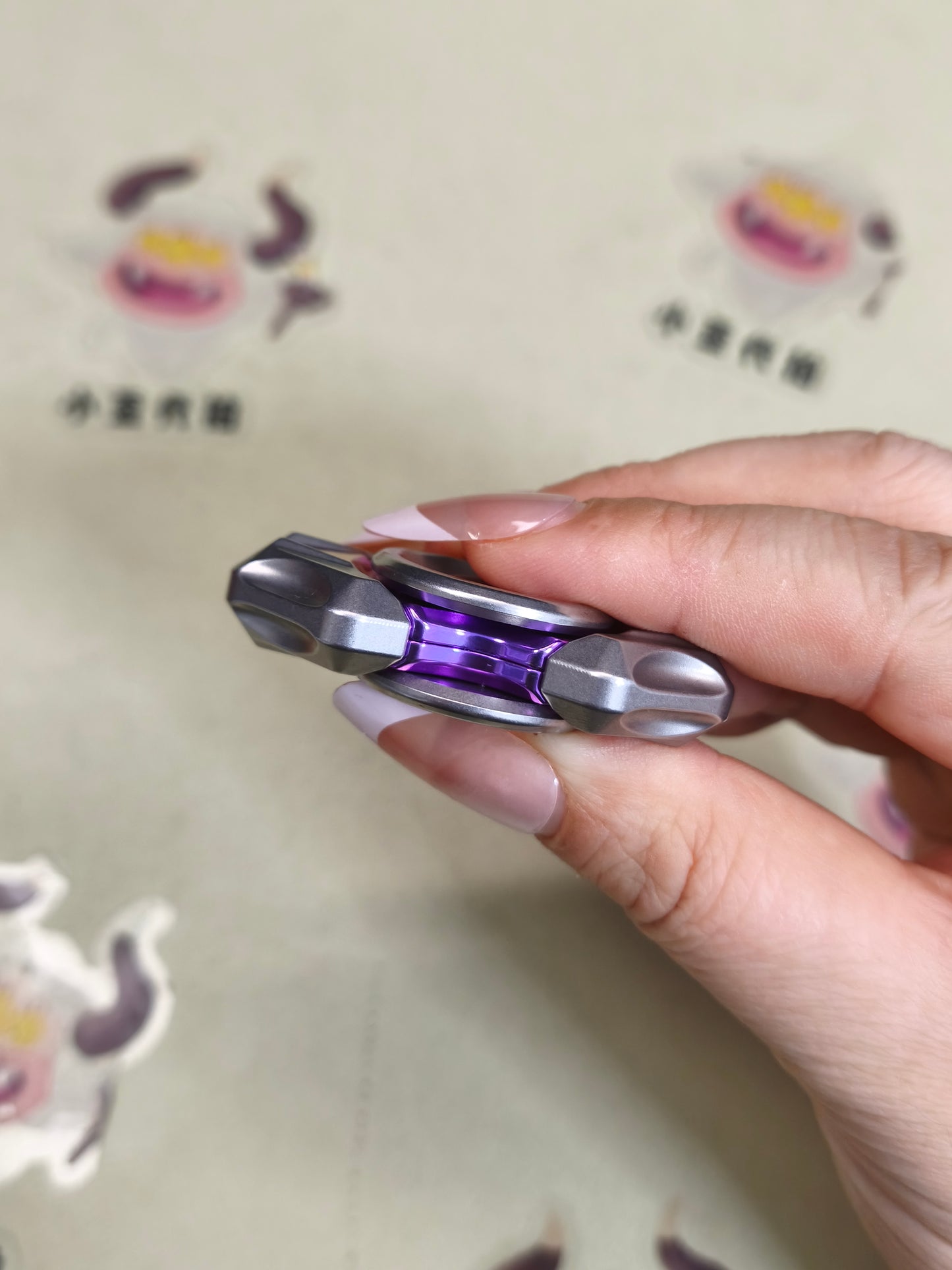 Spin Titanium Anodized