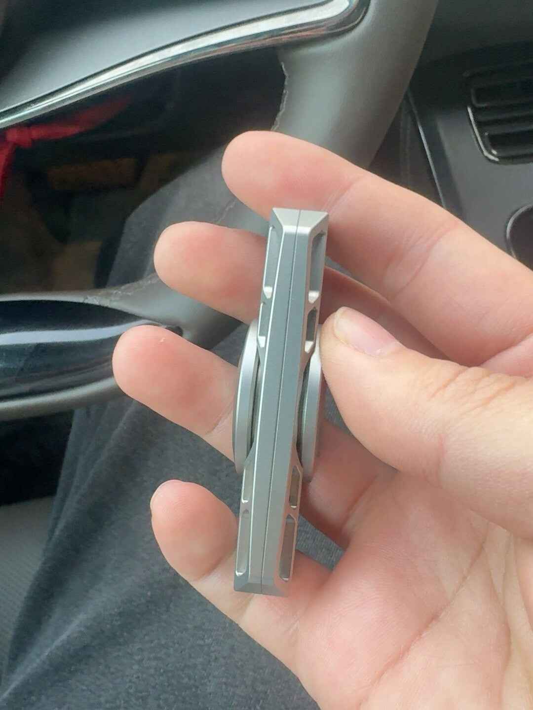 Ling Yin, Stainless Steel