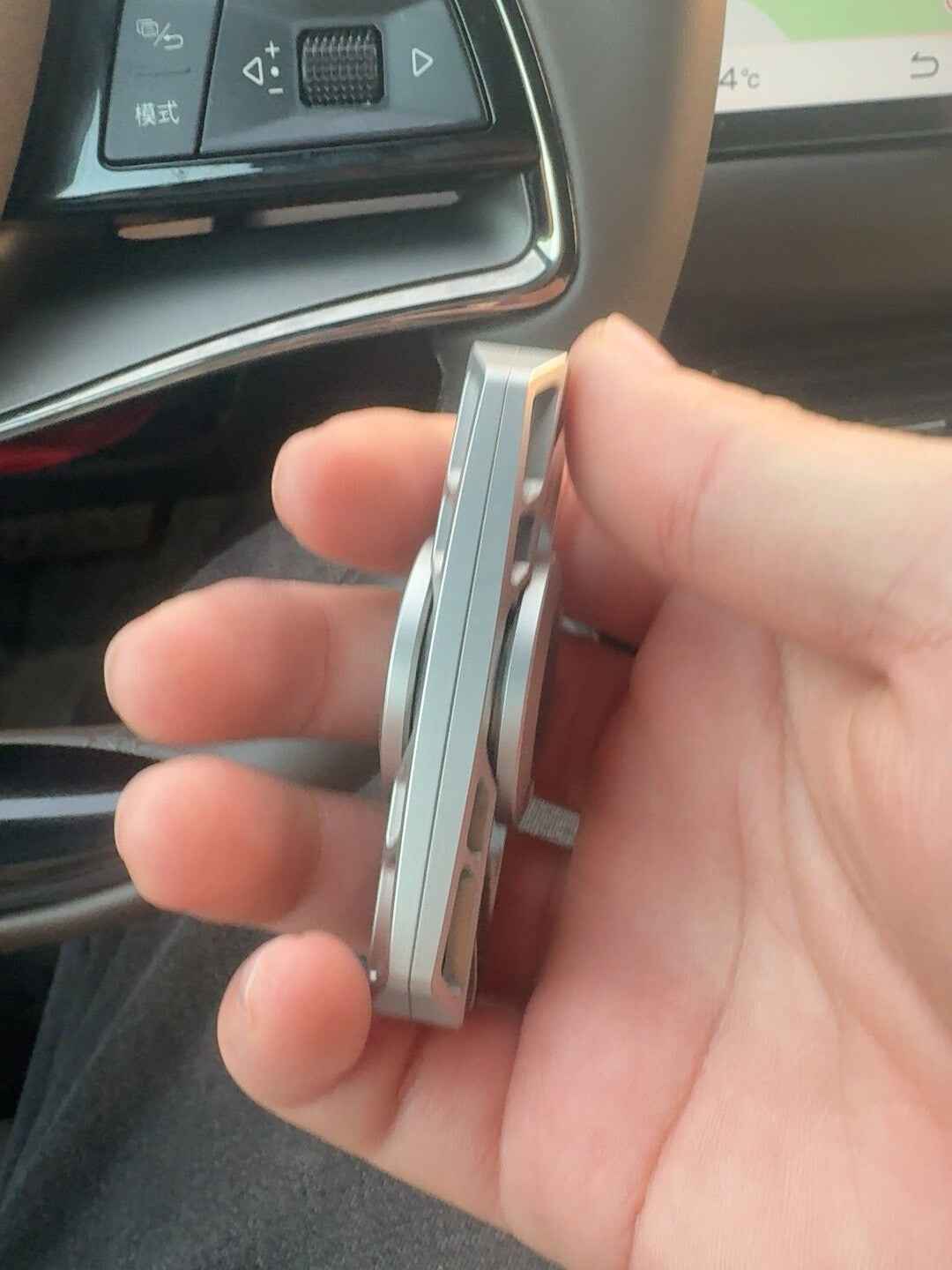 Ling Yin, Stainless Steel