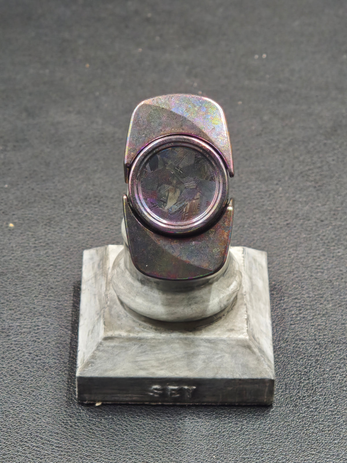 Spinner Crystallized Zirconium