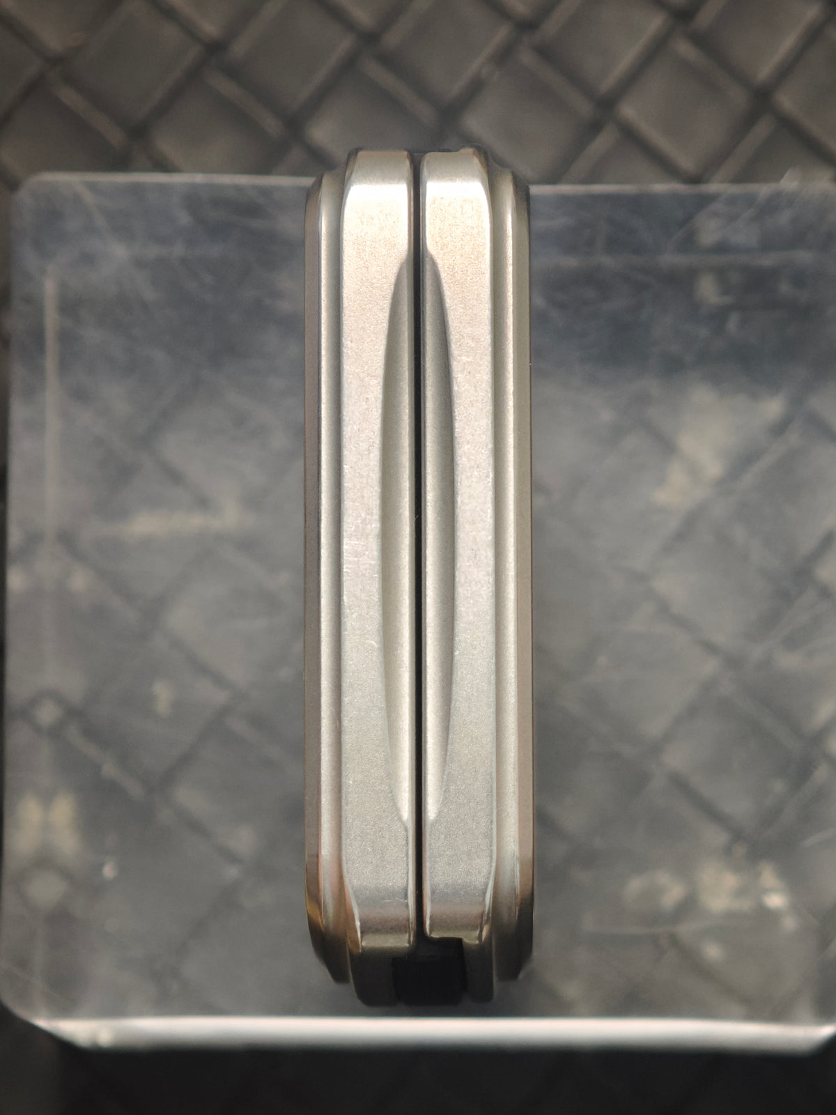 Wormhole Stainless Steel