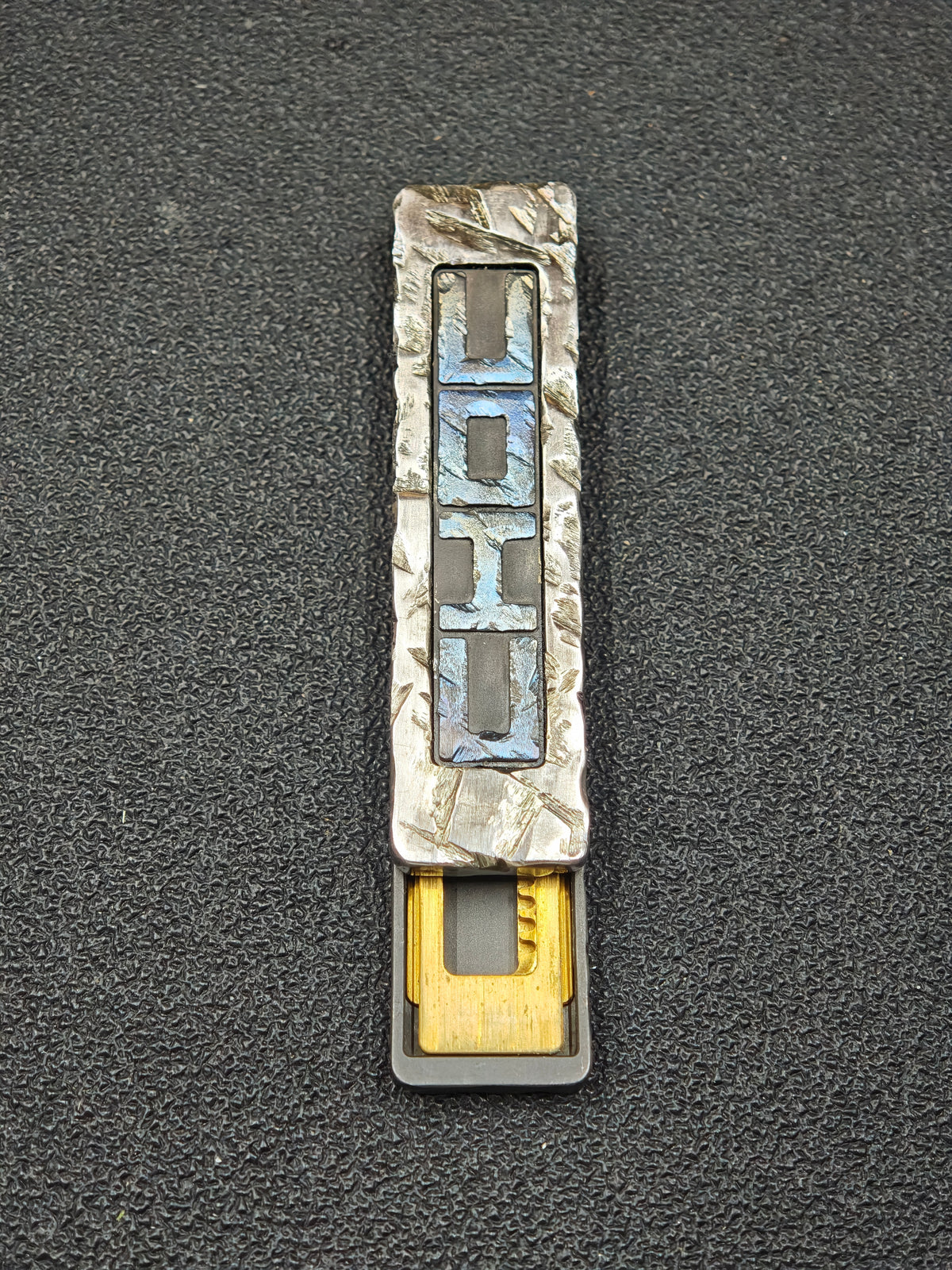 Choc Stainless Steel Stone Textured Engraved