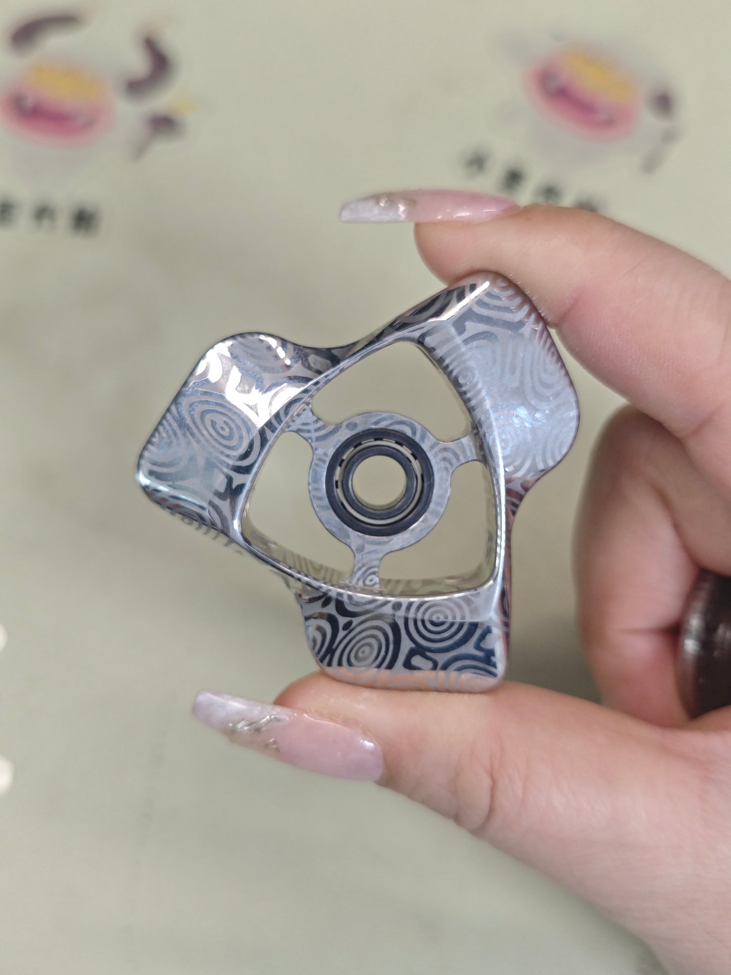 Phantom Dual Leaf Stainless Steel